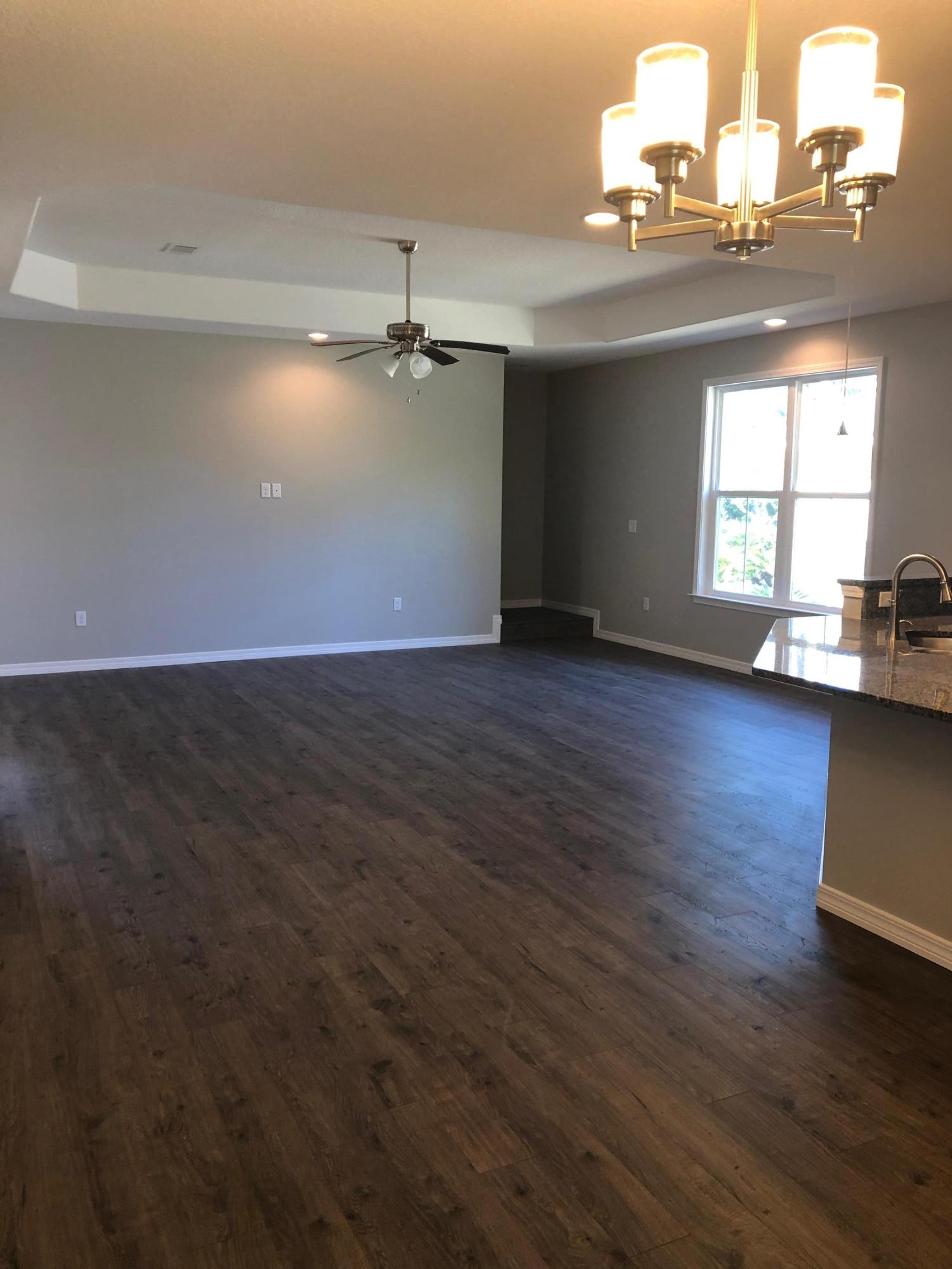 PELICAN BAY - Residential