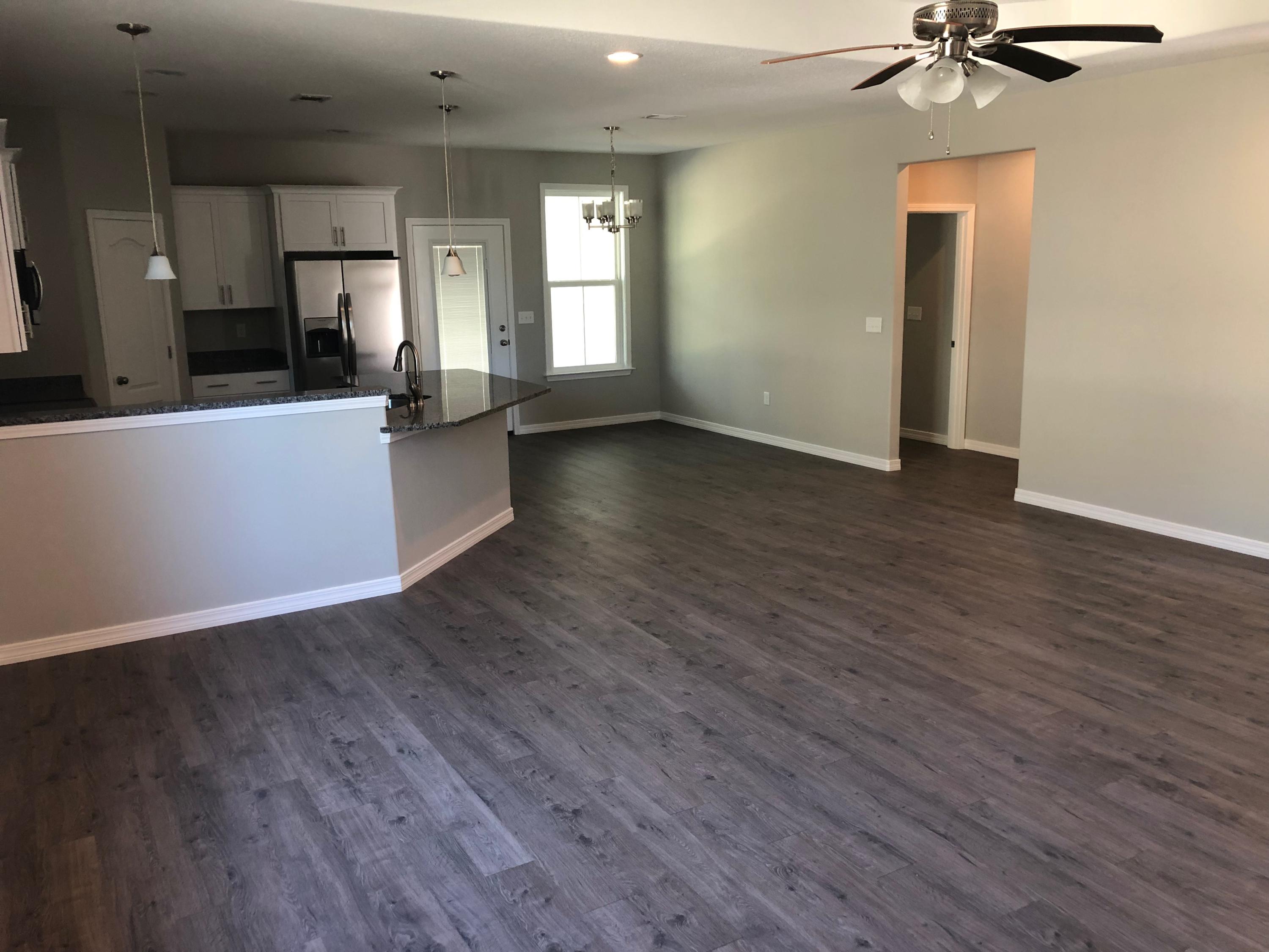 PELICAN BAY - Residential