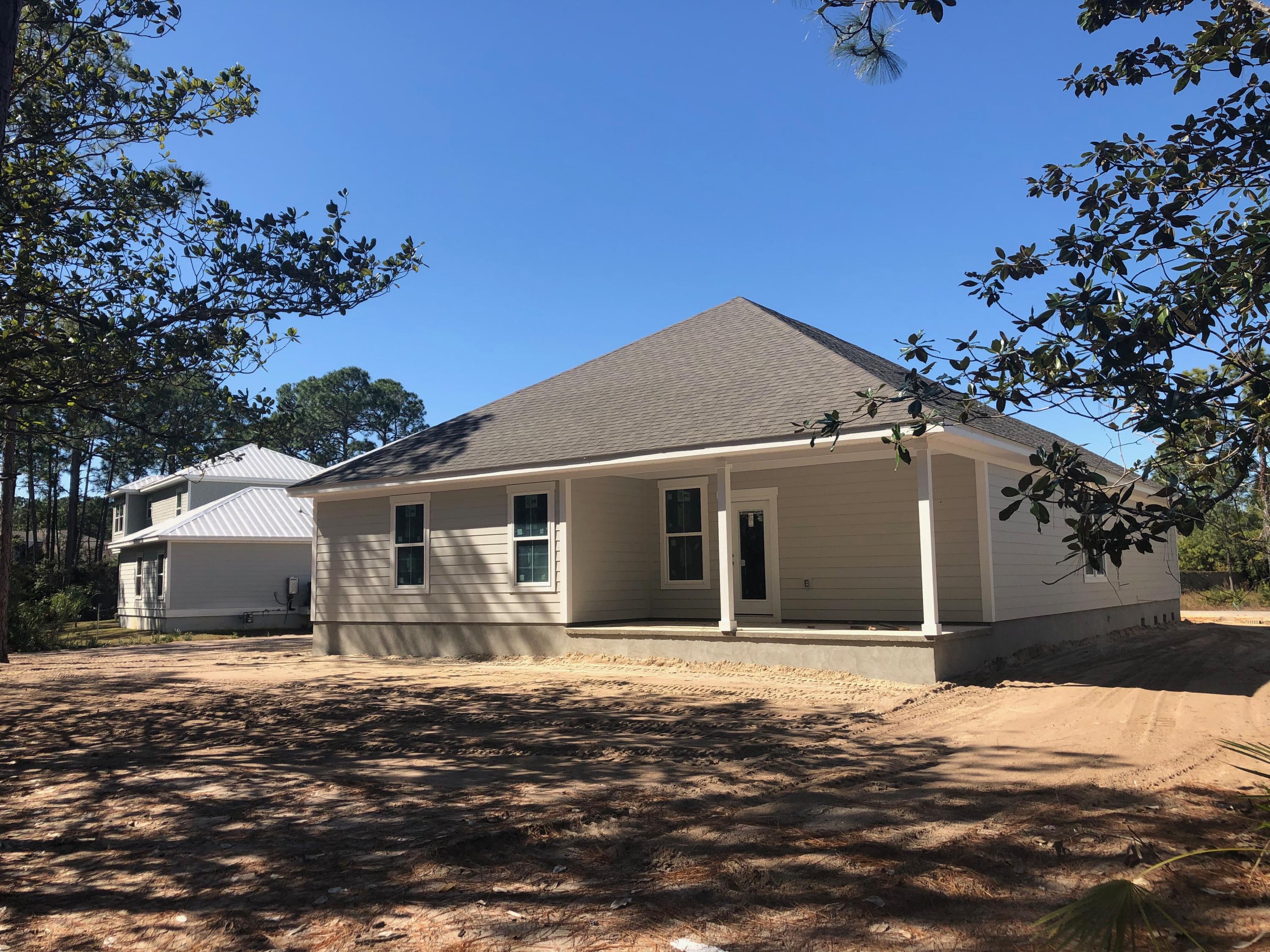 PELICAN BAY - Residential