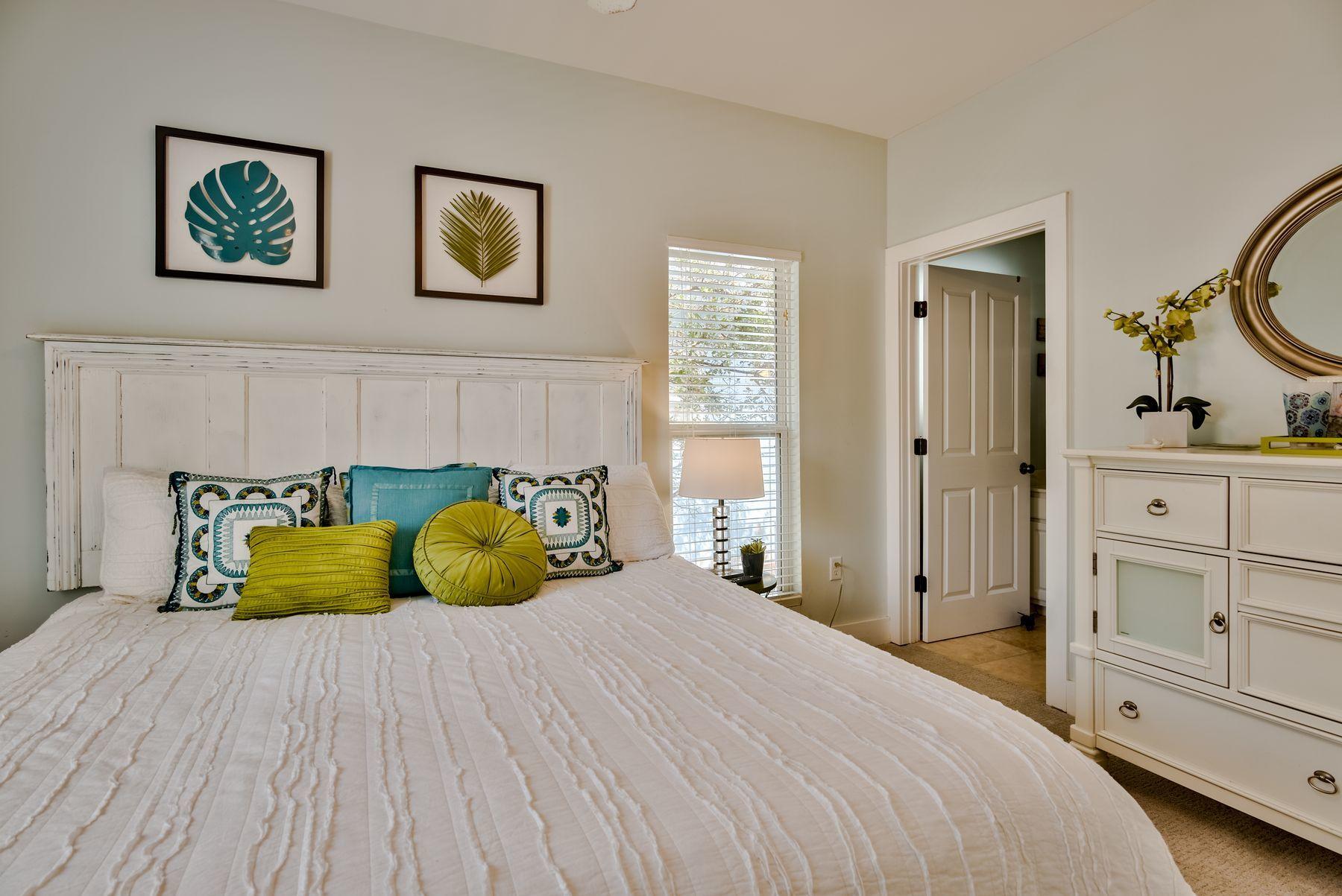 COTTAGES AT CAMP CREEK - Residential