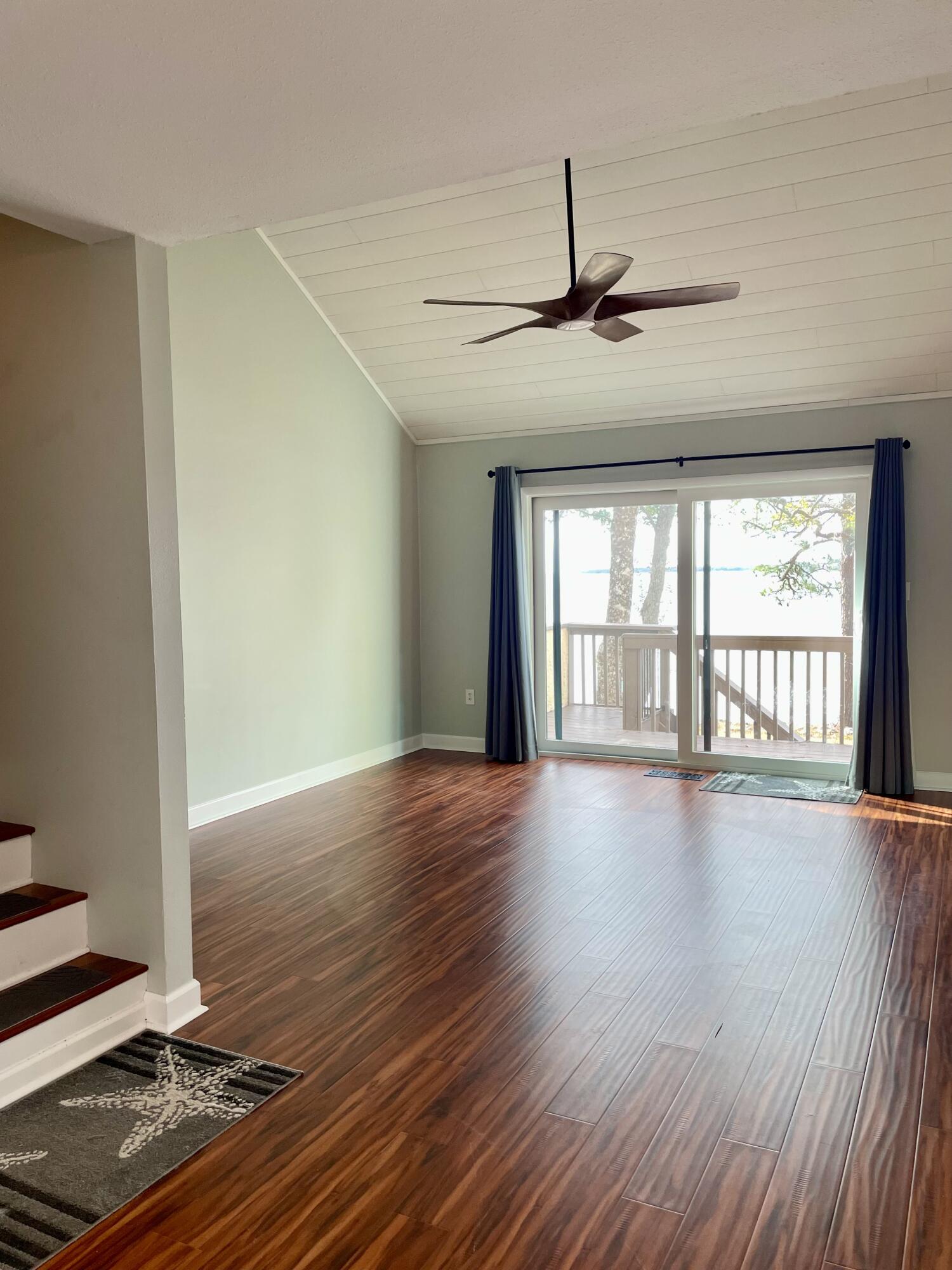 MARINA COVE VILLAGE PH 3 - Residential