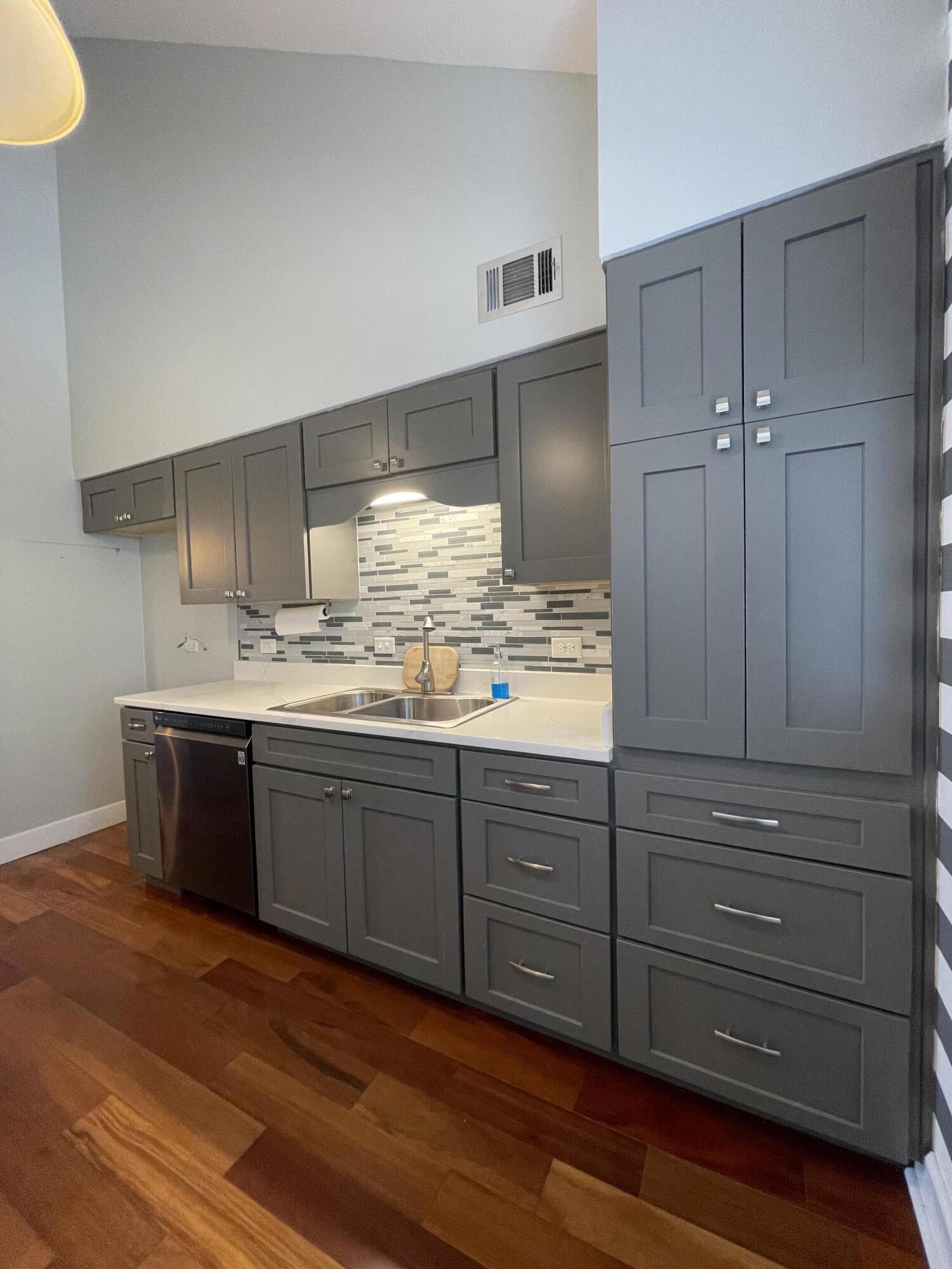 MARINA COVE VILLAGE PH 3 - Residential