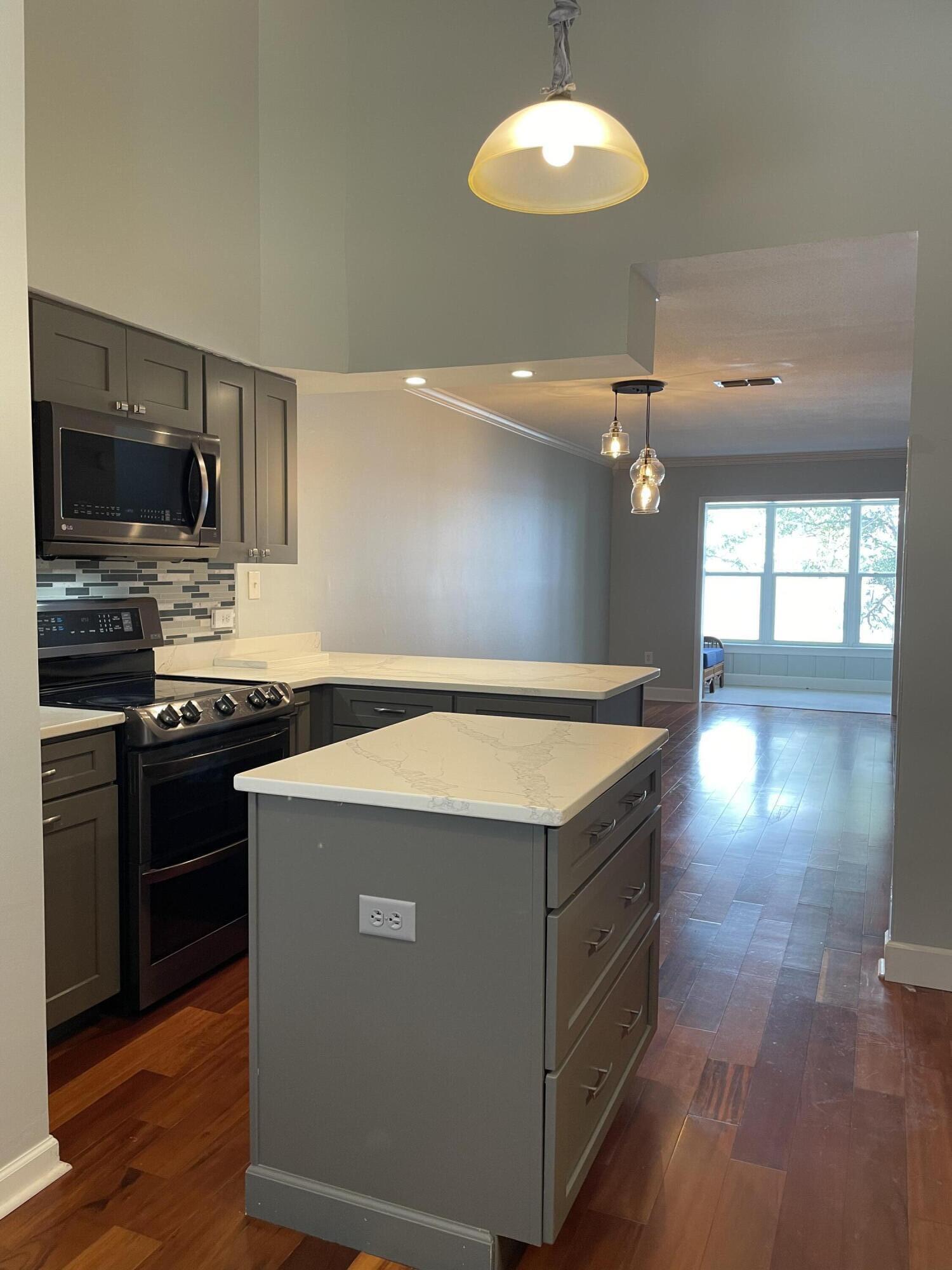 MARINA COVE VILLAGE PH 3 - Residential