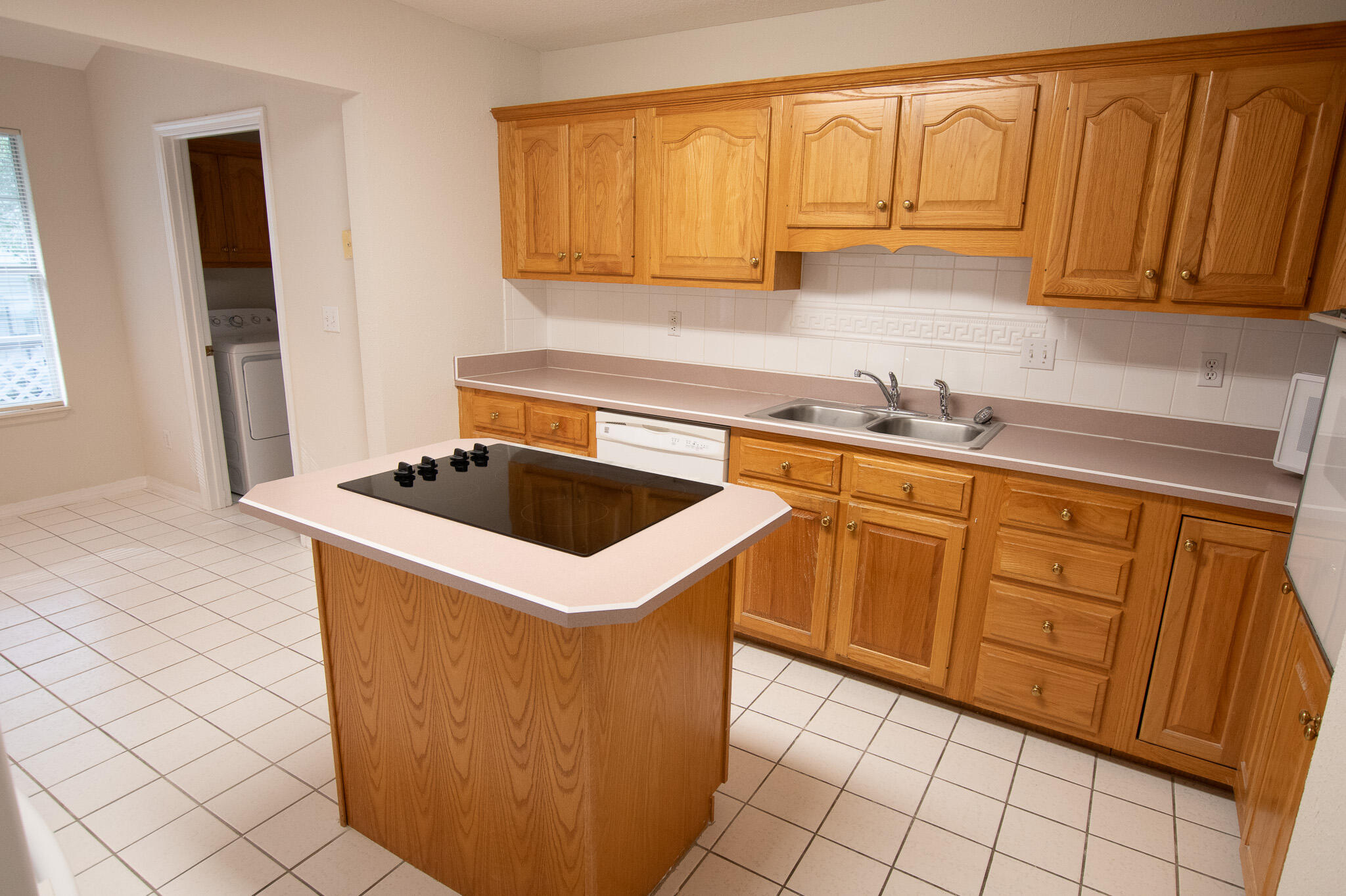 PARKWOOD ESTATES PH 2A BLUEWATER BAY - Residential