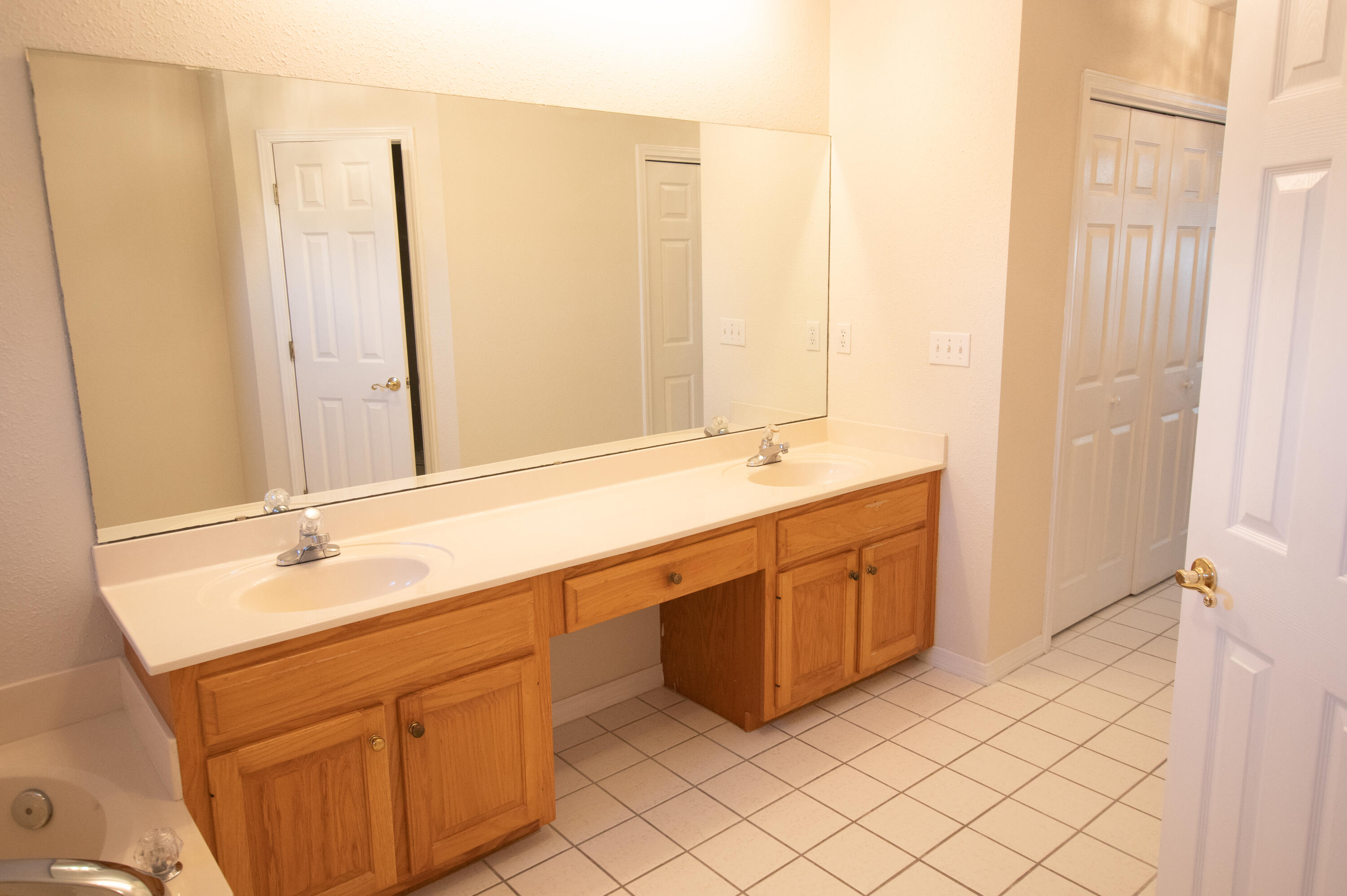 PARKWOOD ESTATES PH 2A BLUEWATER BAY - Residential