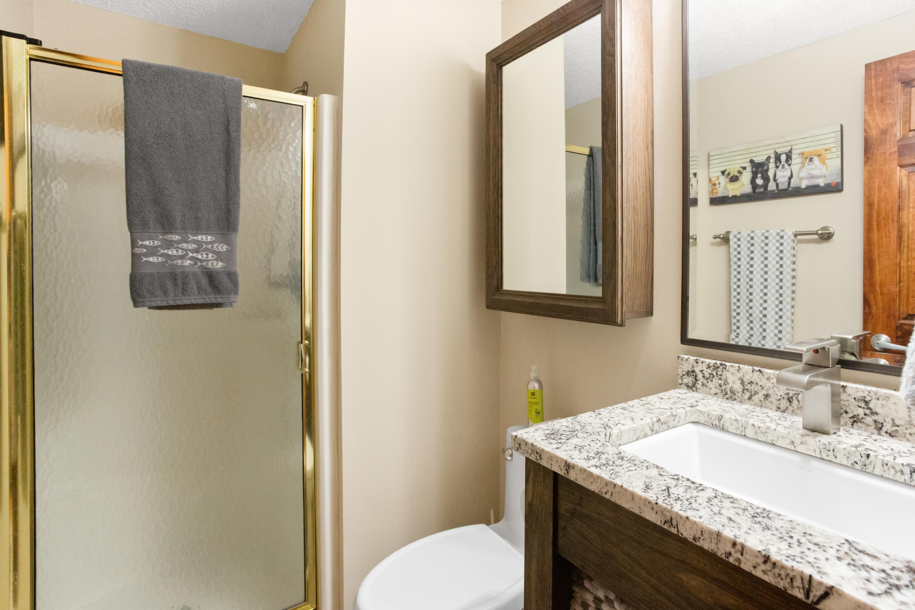 EMERALD TOWERS WEST CONDO - Residential