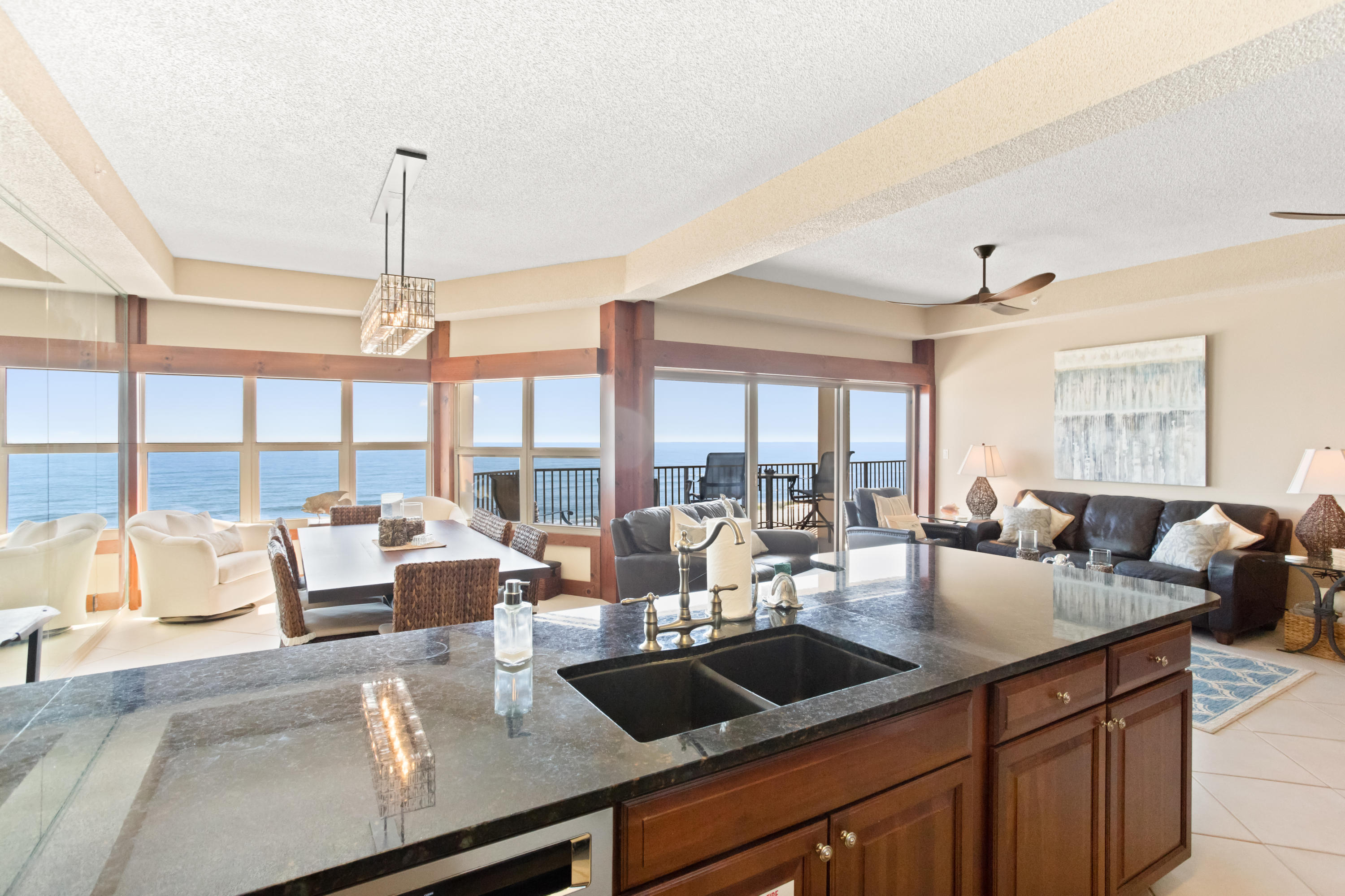 EMERALD TOWERS WEST CONDO - Residential