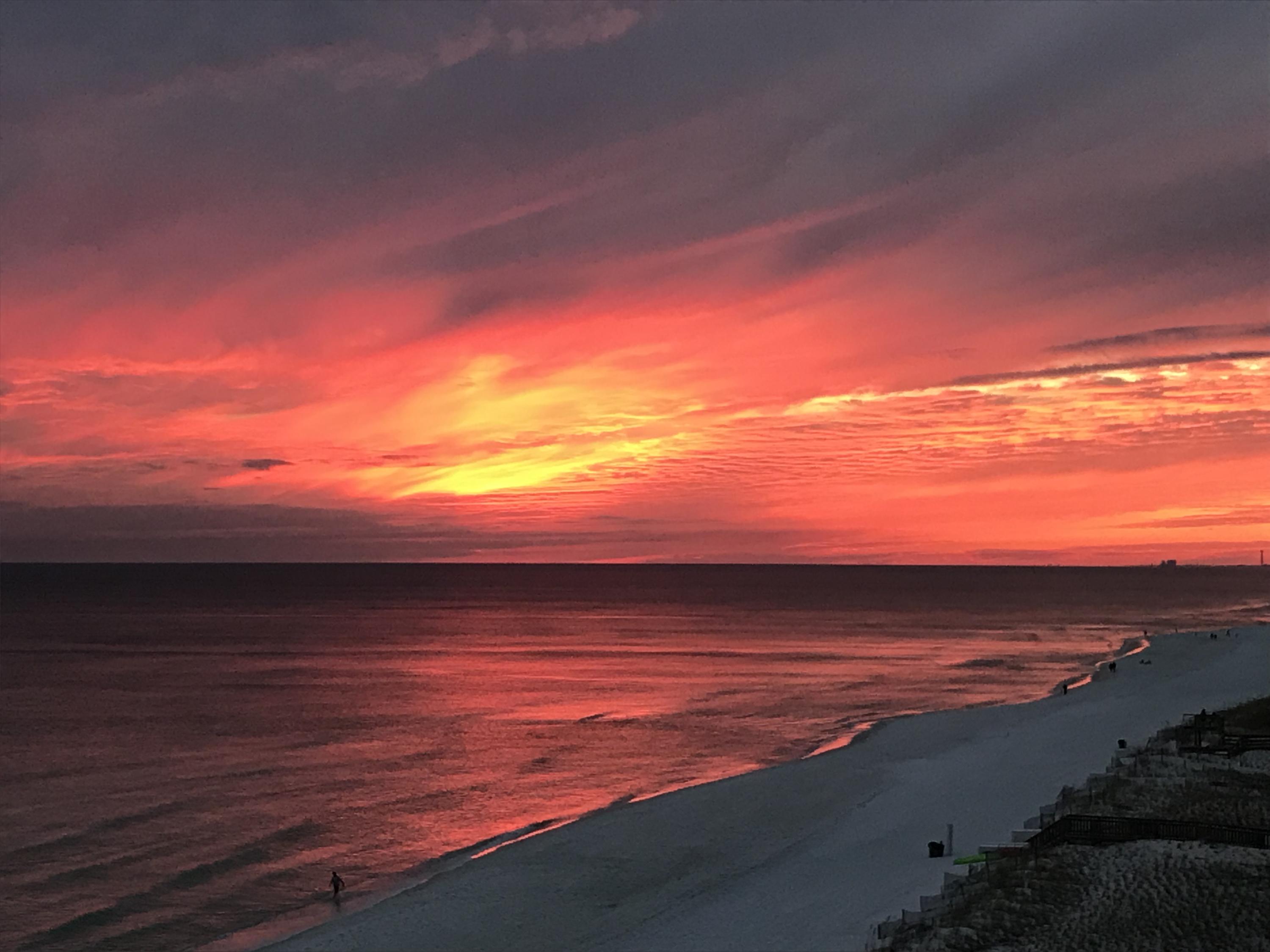 EMERALD TOWERS WEST CONDO - Residential