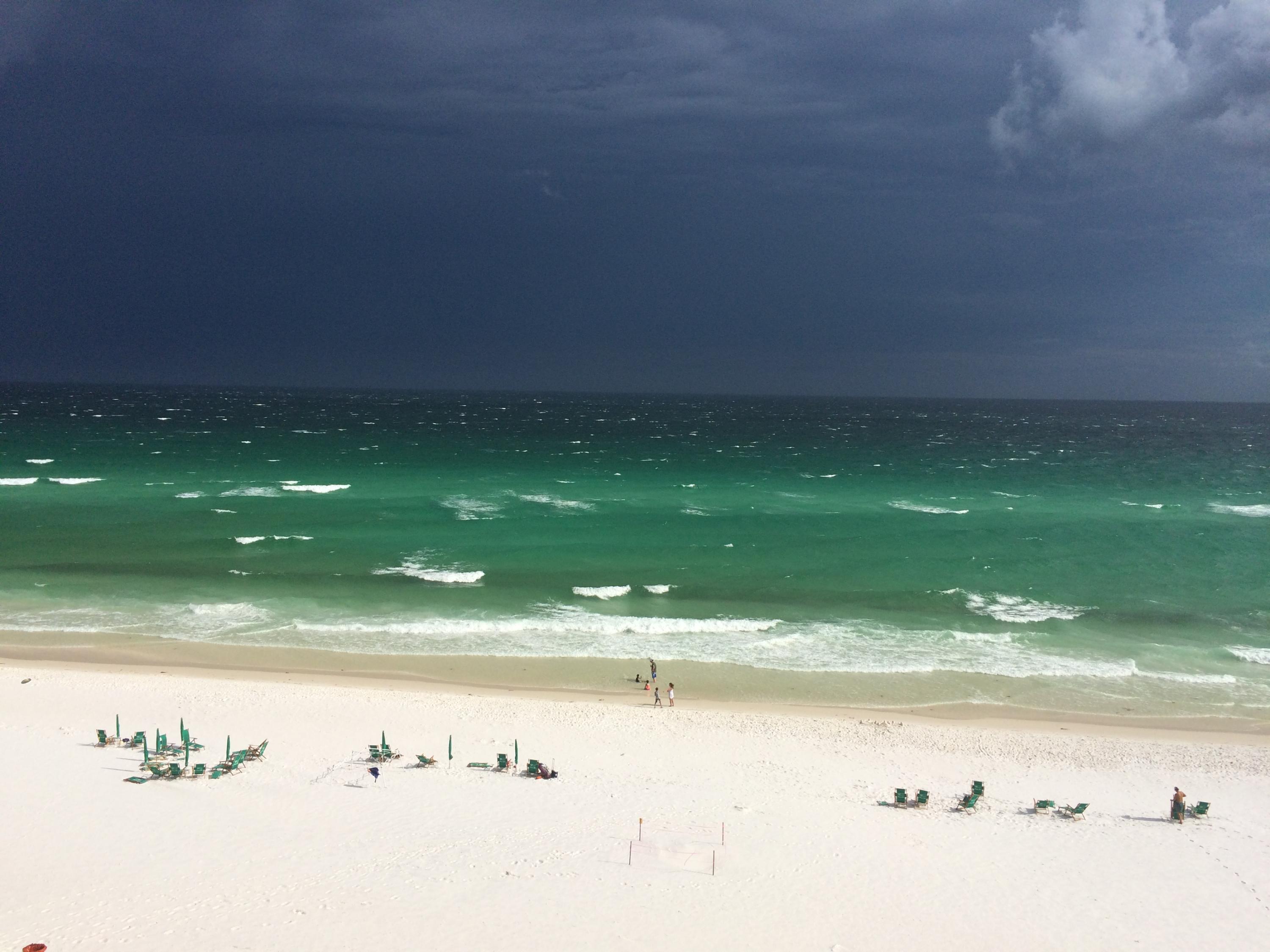 EMERALD TOWERS WEST CONDO - Residential