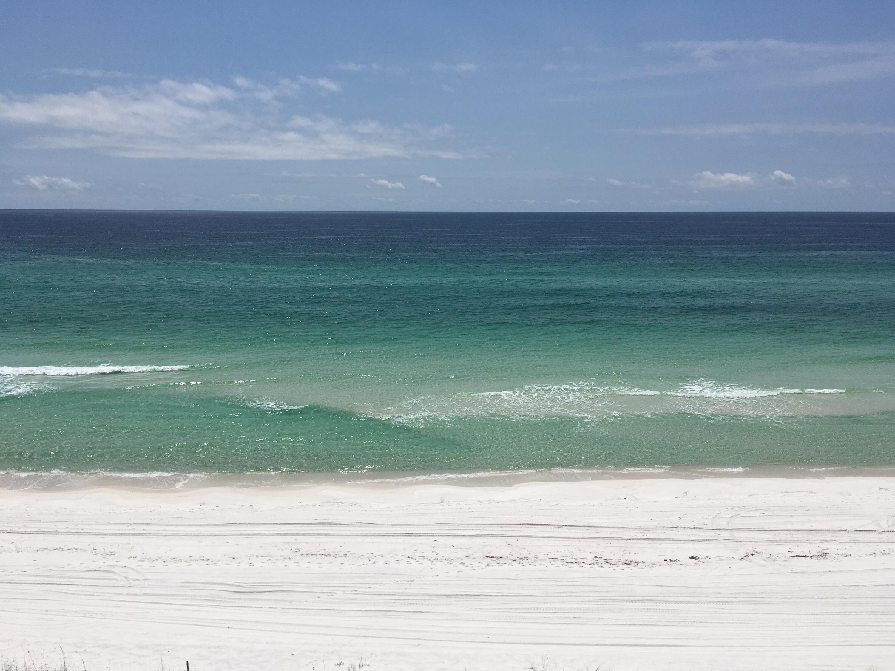 EMERALD TOWERS WEST CONDO - Residential