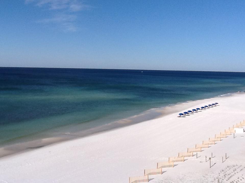 EMERALD TOWERS WEST CONDO - Residential