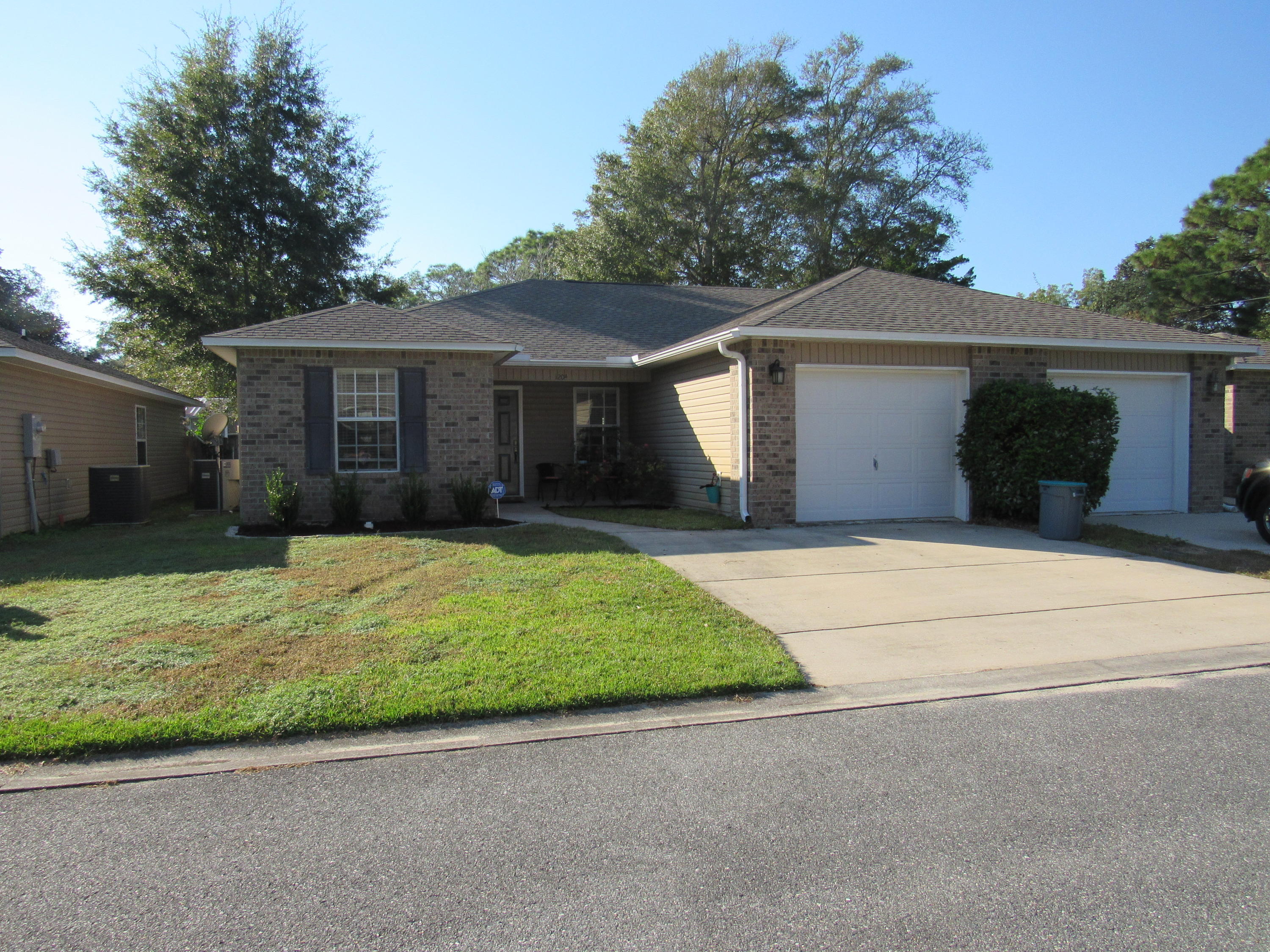 LARK STREET TOWNHOMES - Residential Lease