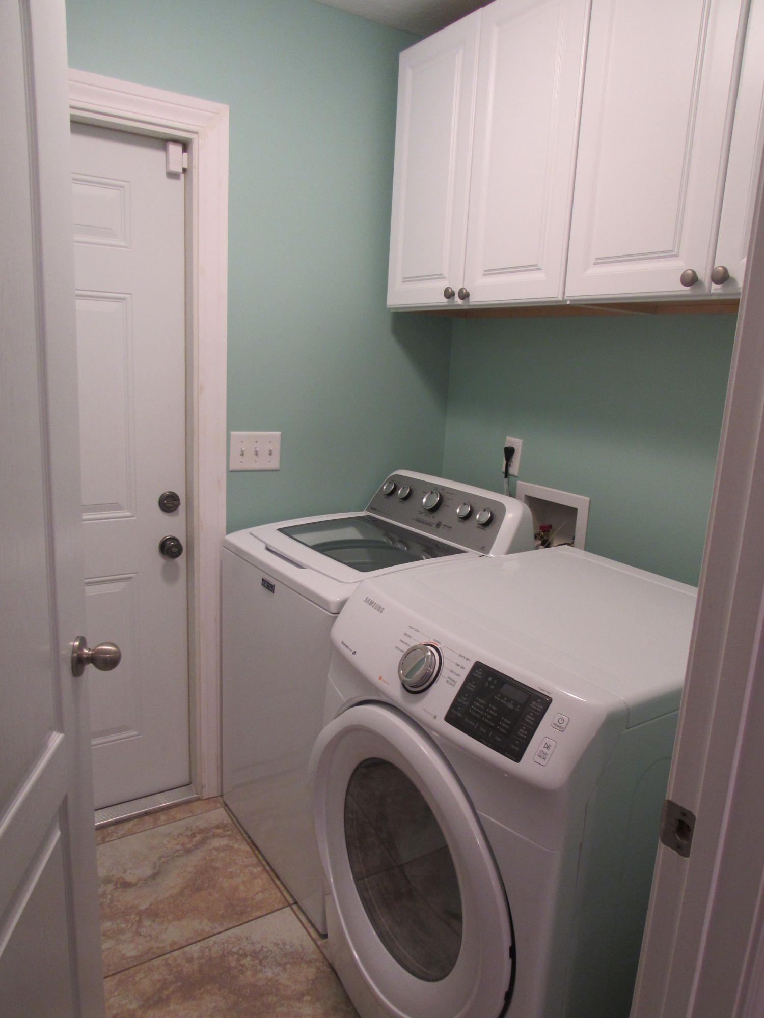 LARK STREET TOWNHOMES - Residential Lease