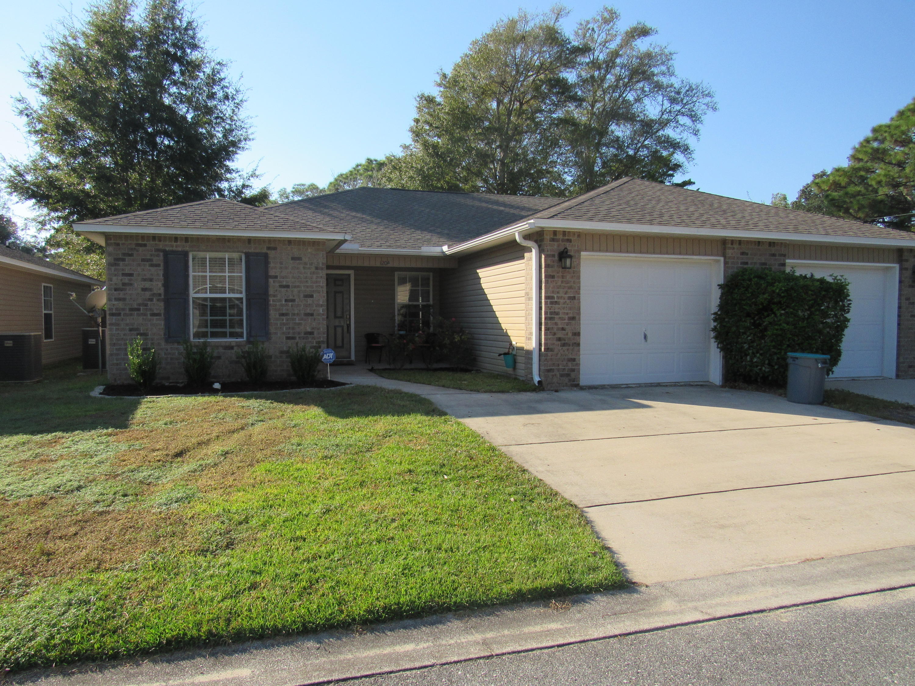 LARK STREET TOWNHOMES - Residential Lease