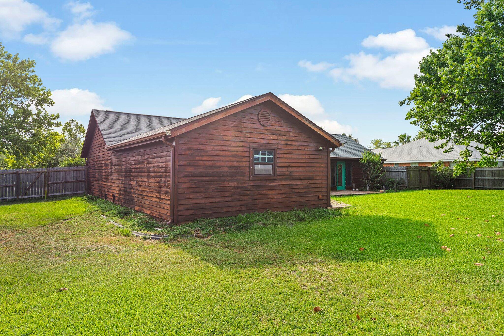 HOLLEY BY THE SEA - Residential