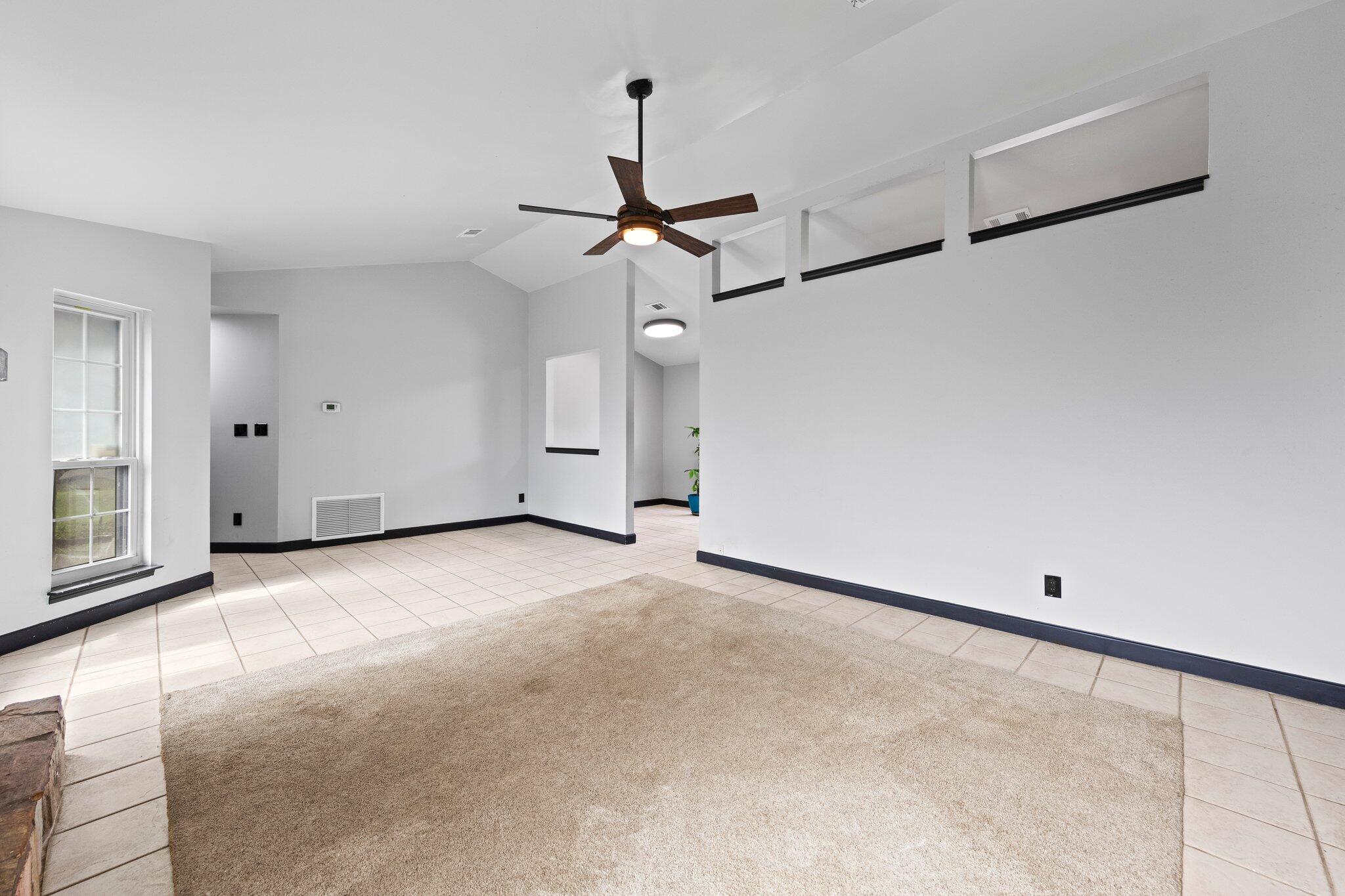 HOLLEY BY THE SEA - Residential