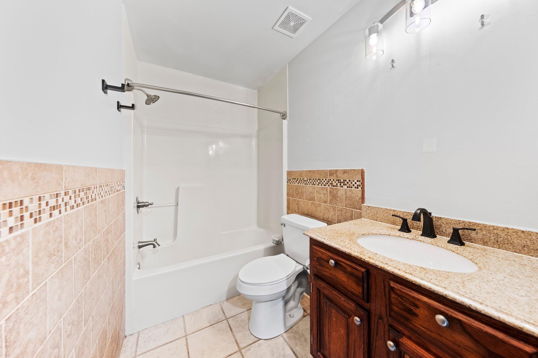 HOLLEY BY THE SEA - Residential