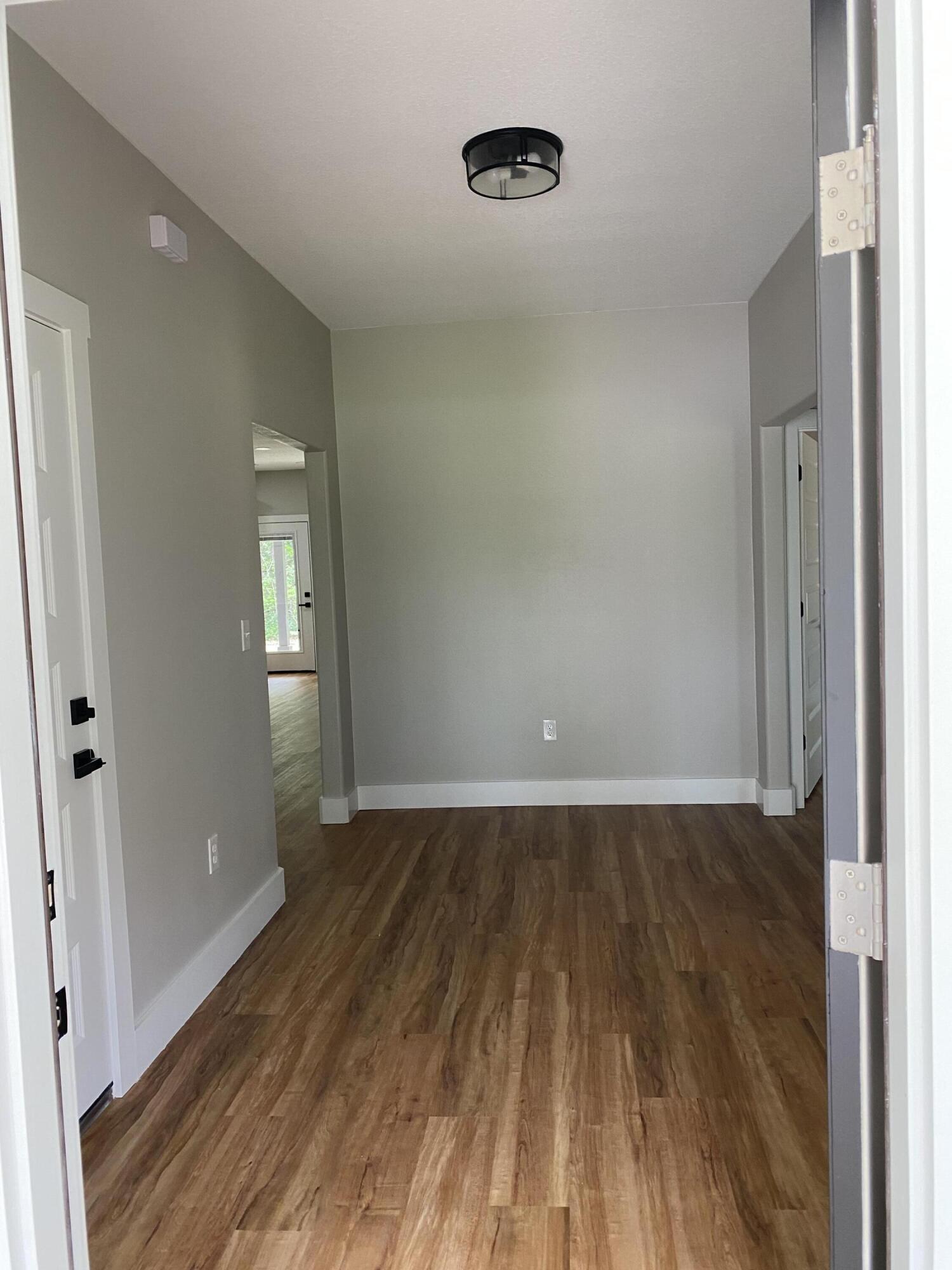 LAGRANGE SHORES - Residential