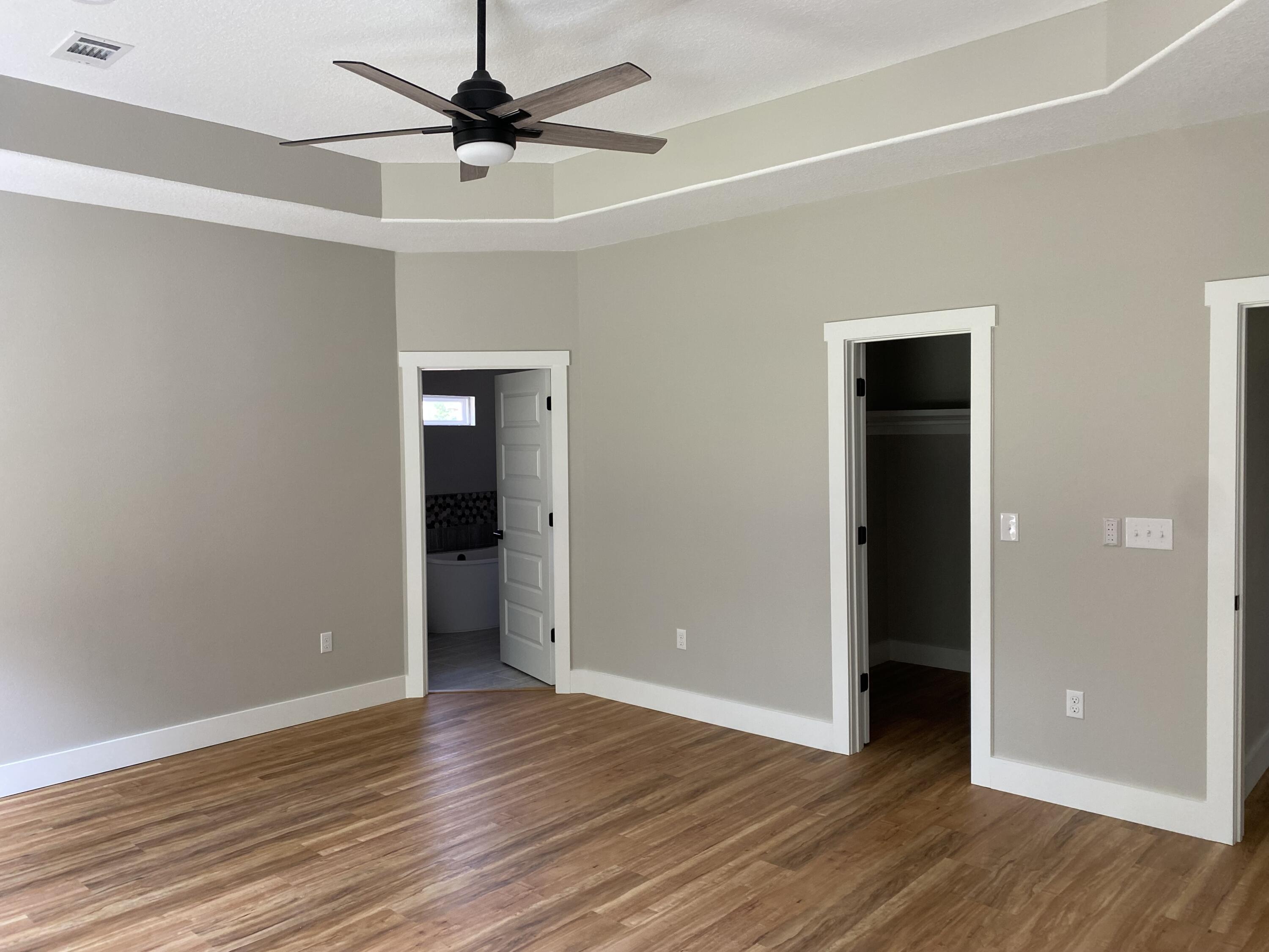 LAGRANGE SHORES - Residential