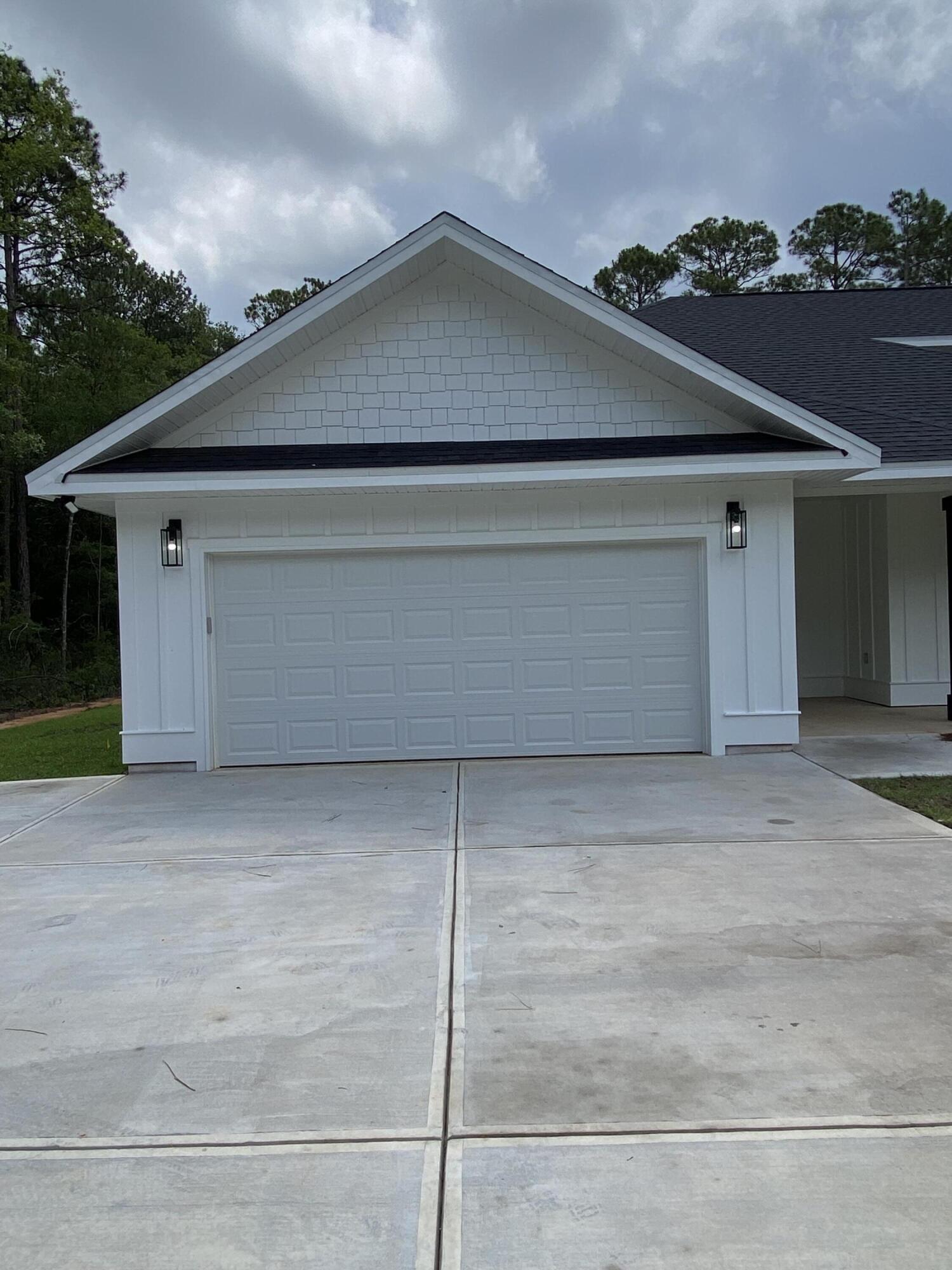 LAGRANGE SHORES - Residential