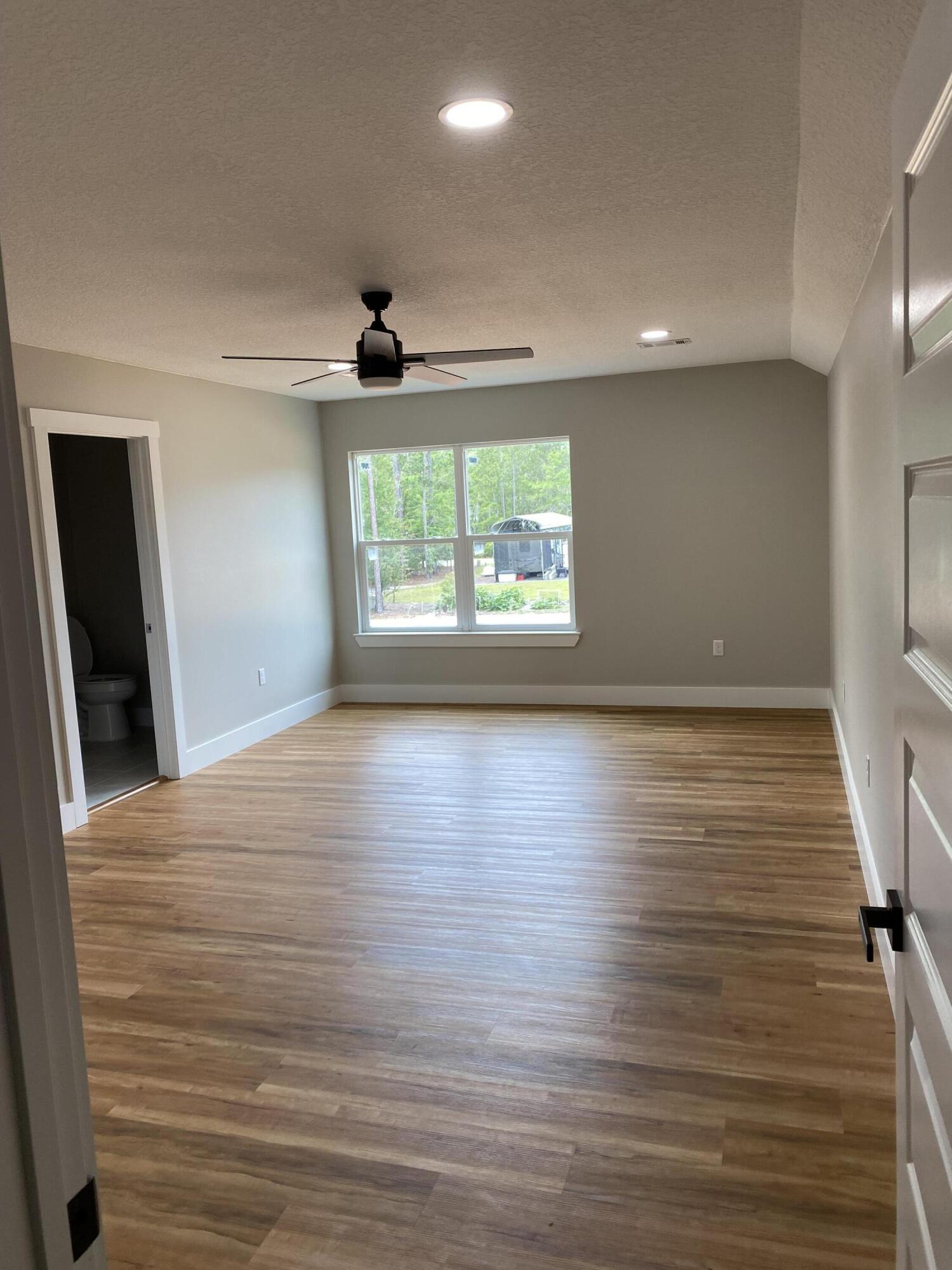 LAGRANGE SHORES - Residential