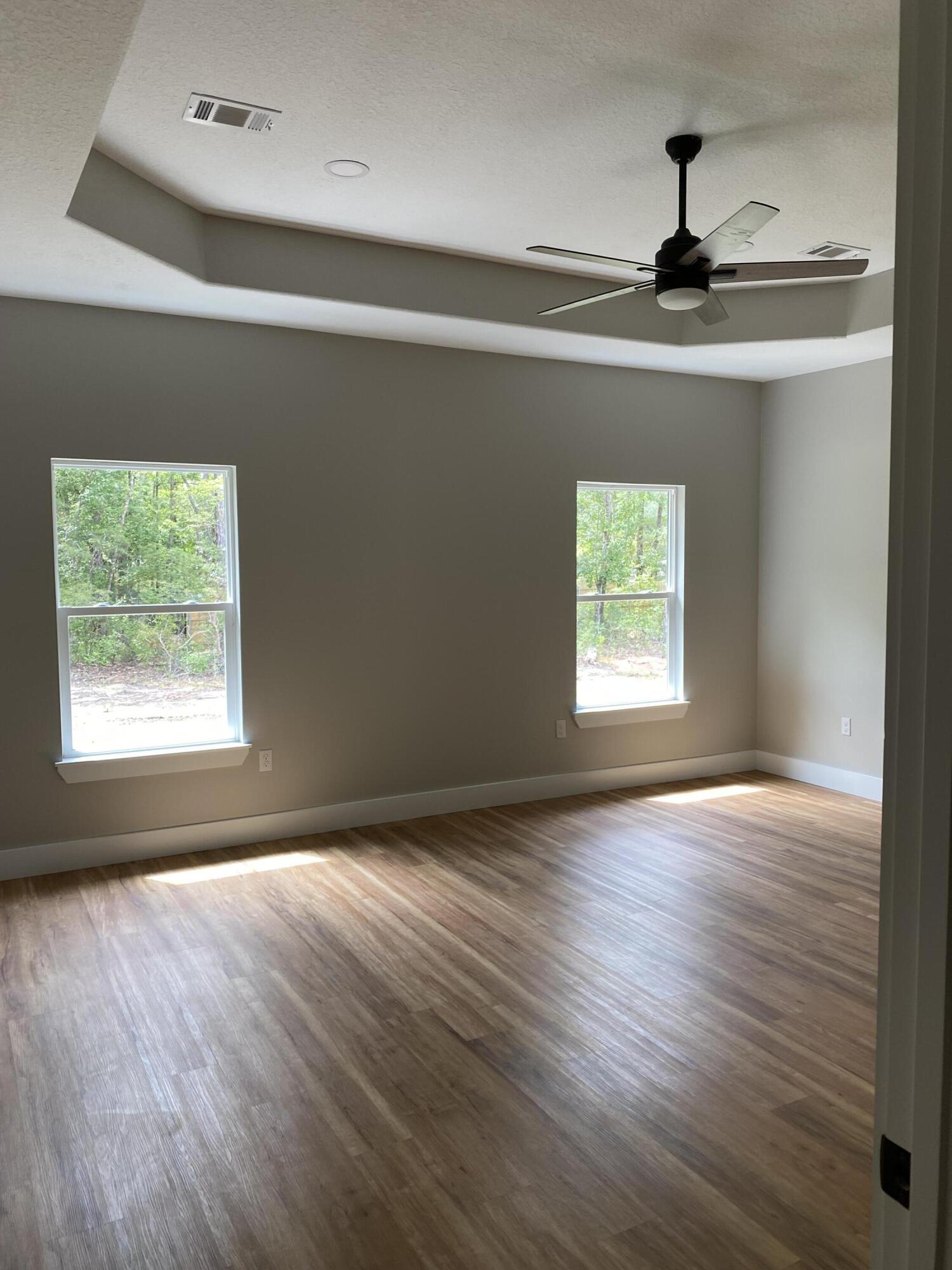 LAGRANGE SHORES - Residential