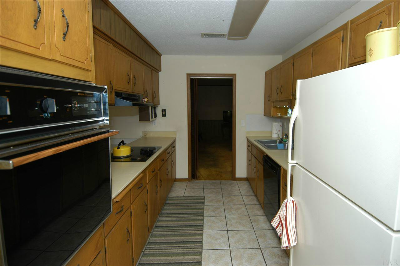 TWIN OAKS - Residential