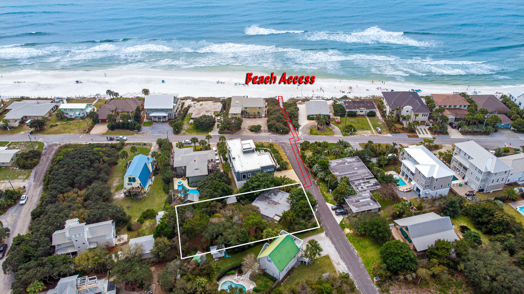 Main image without alt text