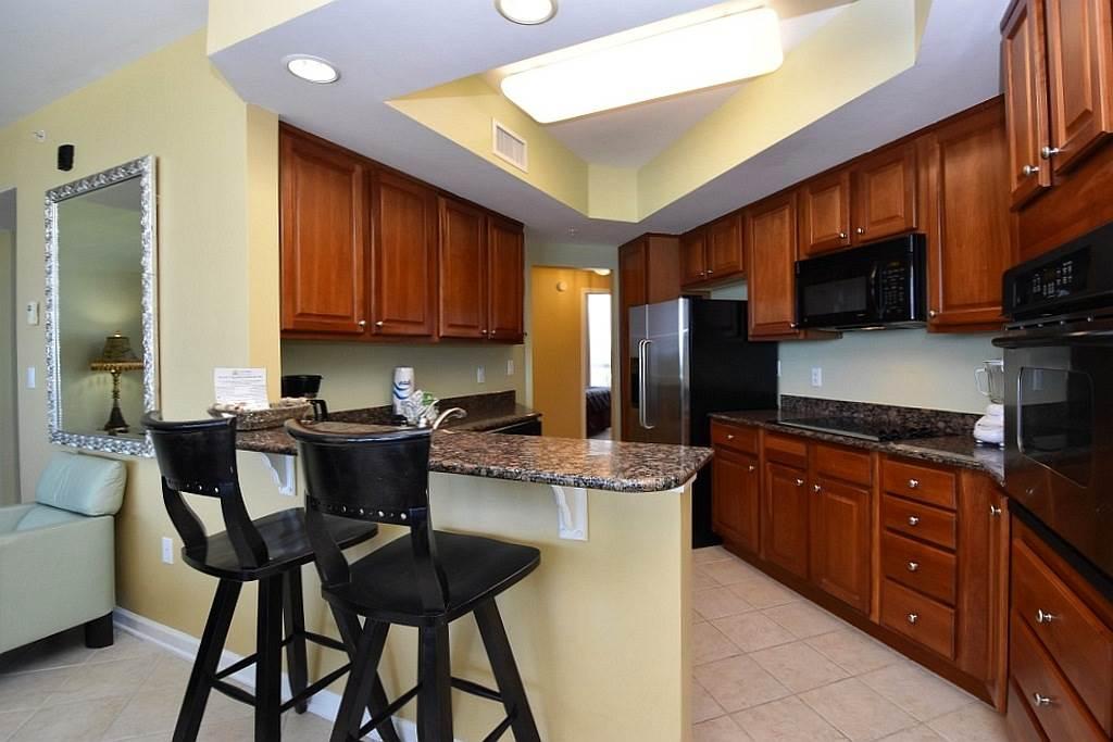 SILVER BEACH TOWERS - Residential