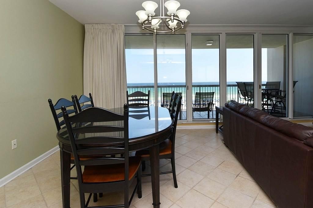 SILVER BEACH TOWERS - Residential