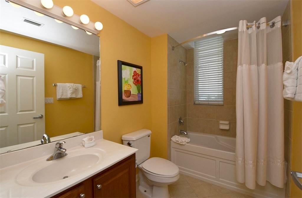 SILVER BEACH TOWERS - Residential