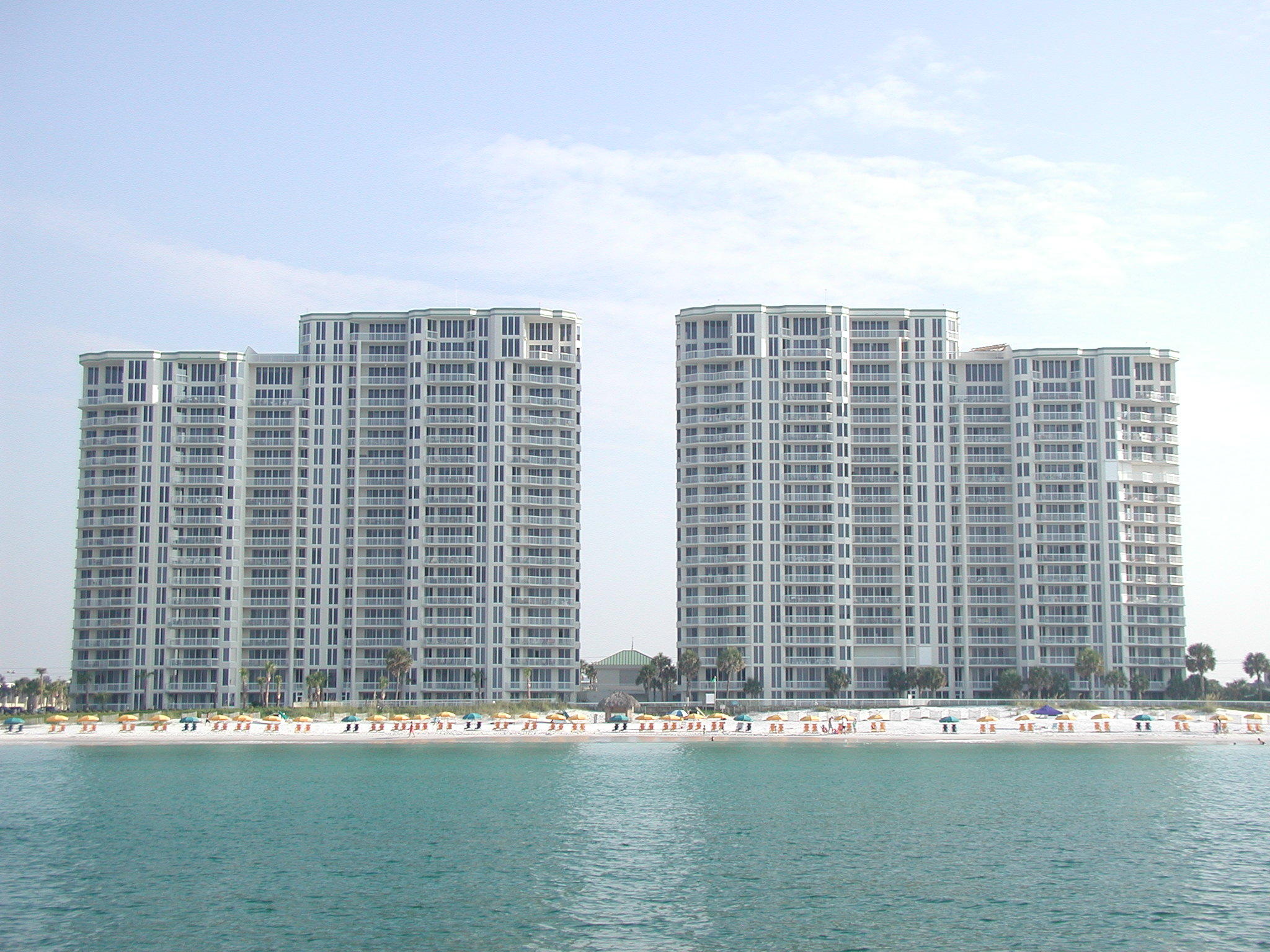 SILVER BEACH TOWERS - Residential