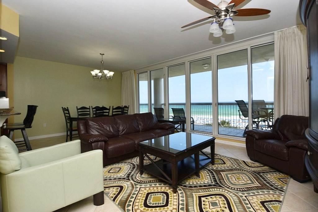 SILVER BEACH TOWERS - Residential