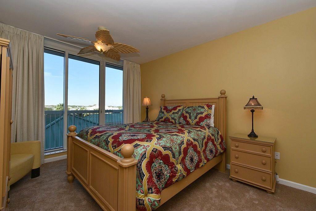 SILVER BEACH TOWERS - Residential