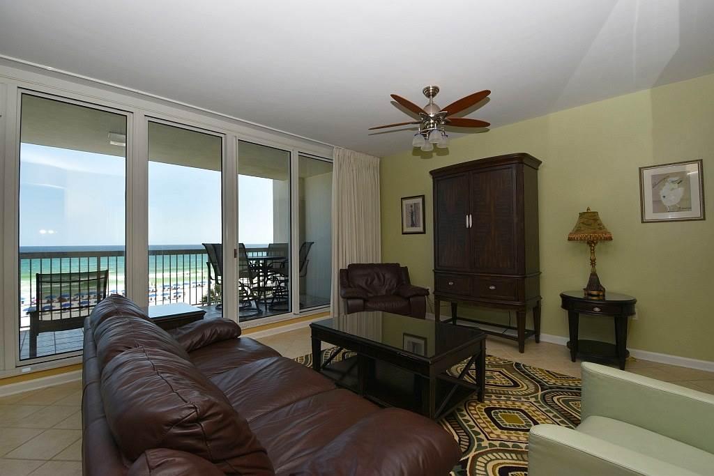 SILVER BEACH TOWERS - Residential