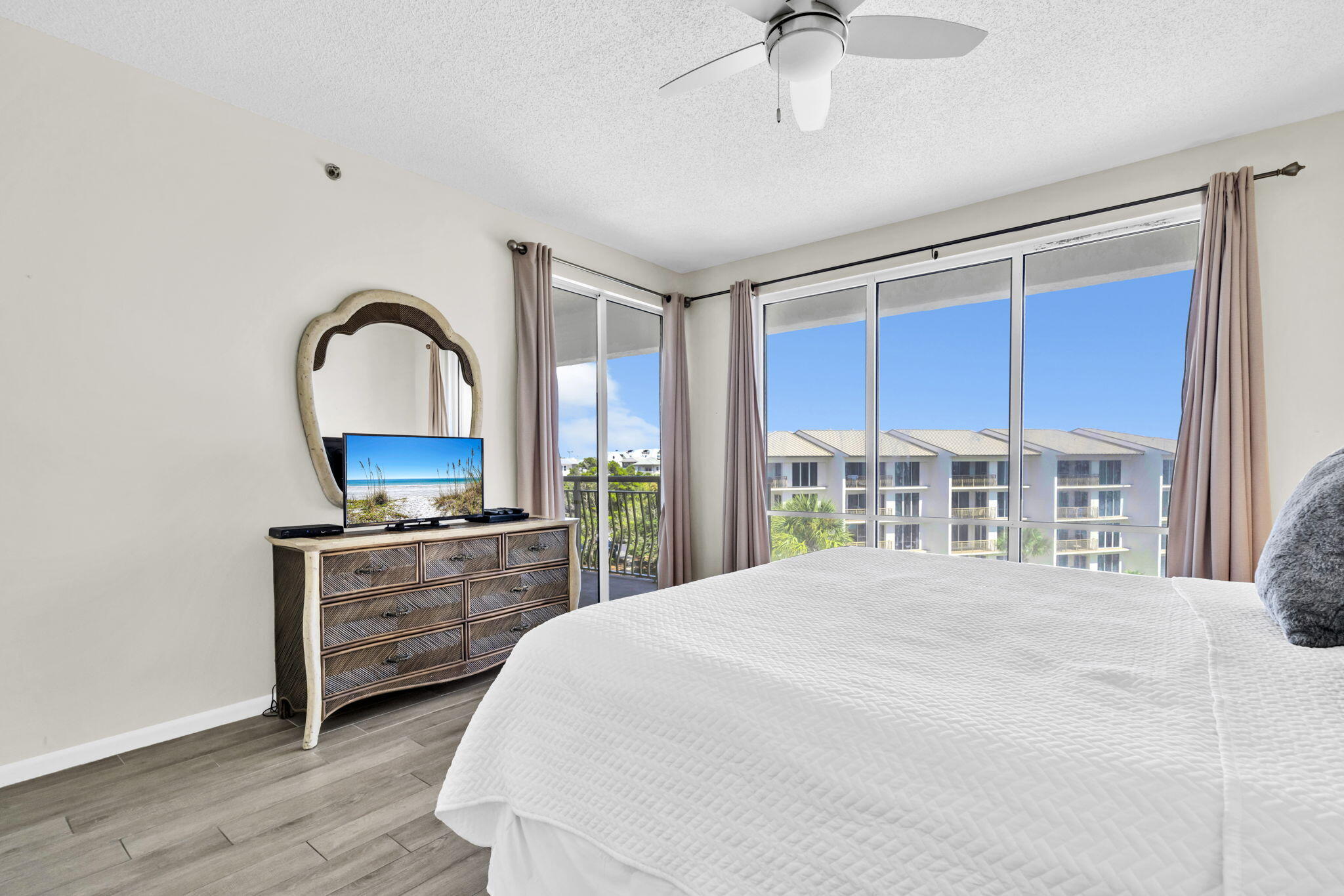 HIGH POINTE RESORT CONDO - Residential