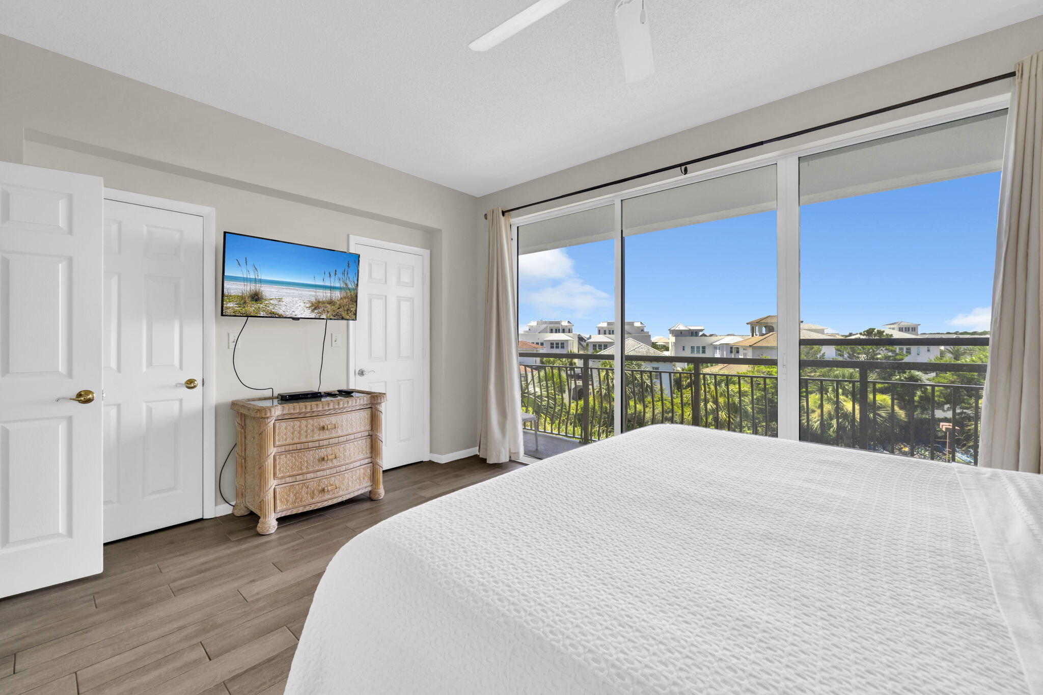 HIGH POINTE RESORT CONDO - Residential