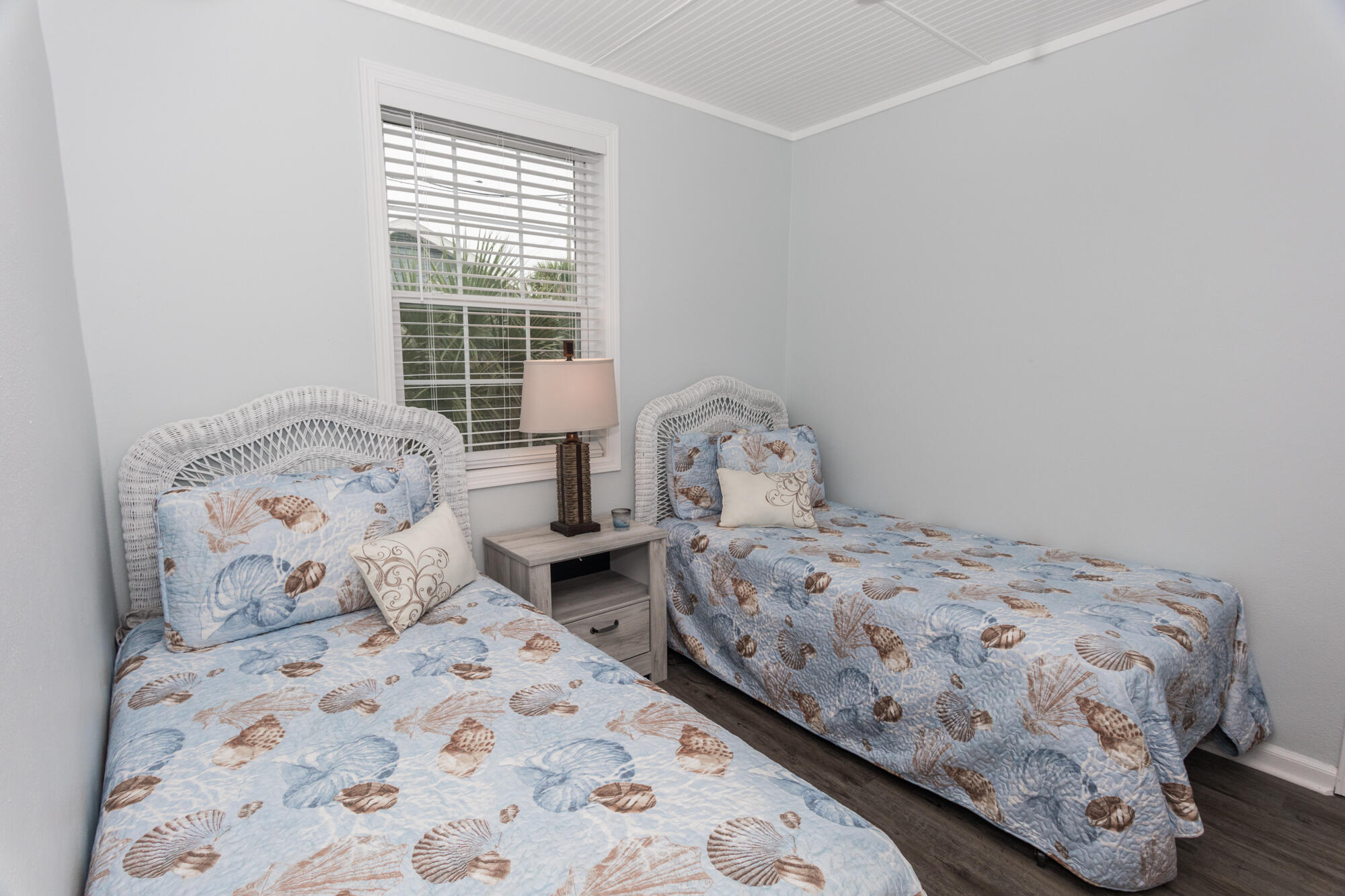 BID-A-WEE S/D - Residential