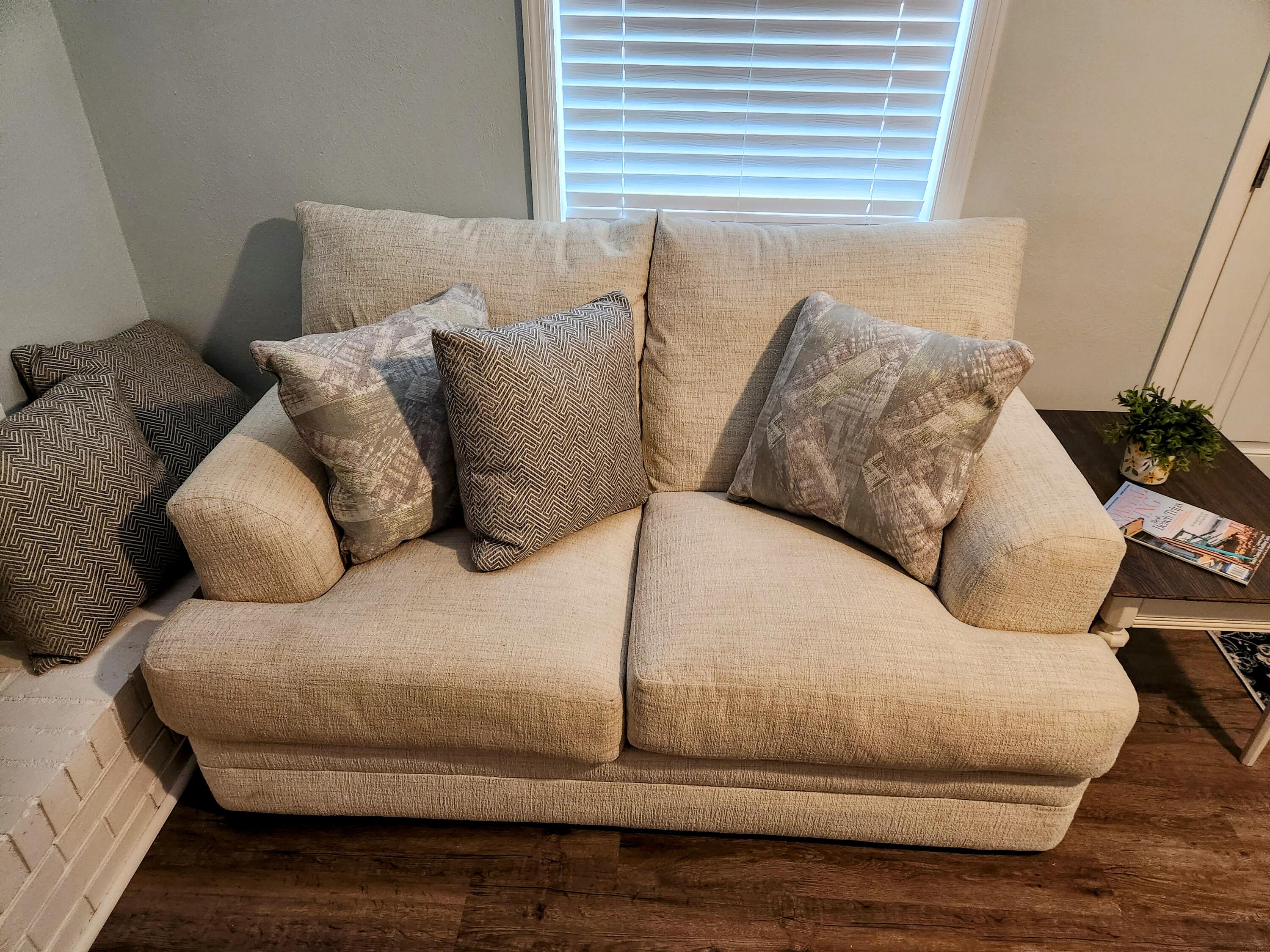 BID-A-WEE S/D - Residential