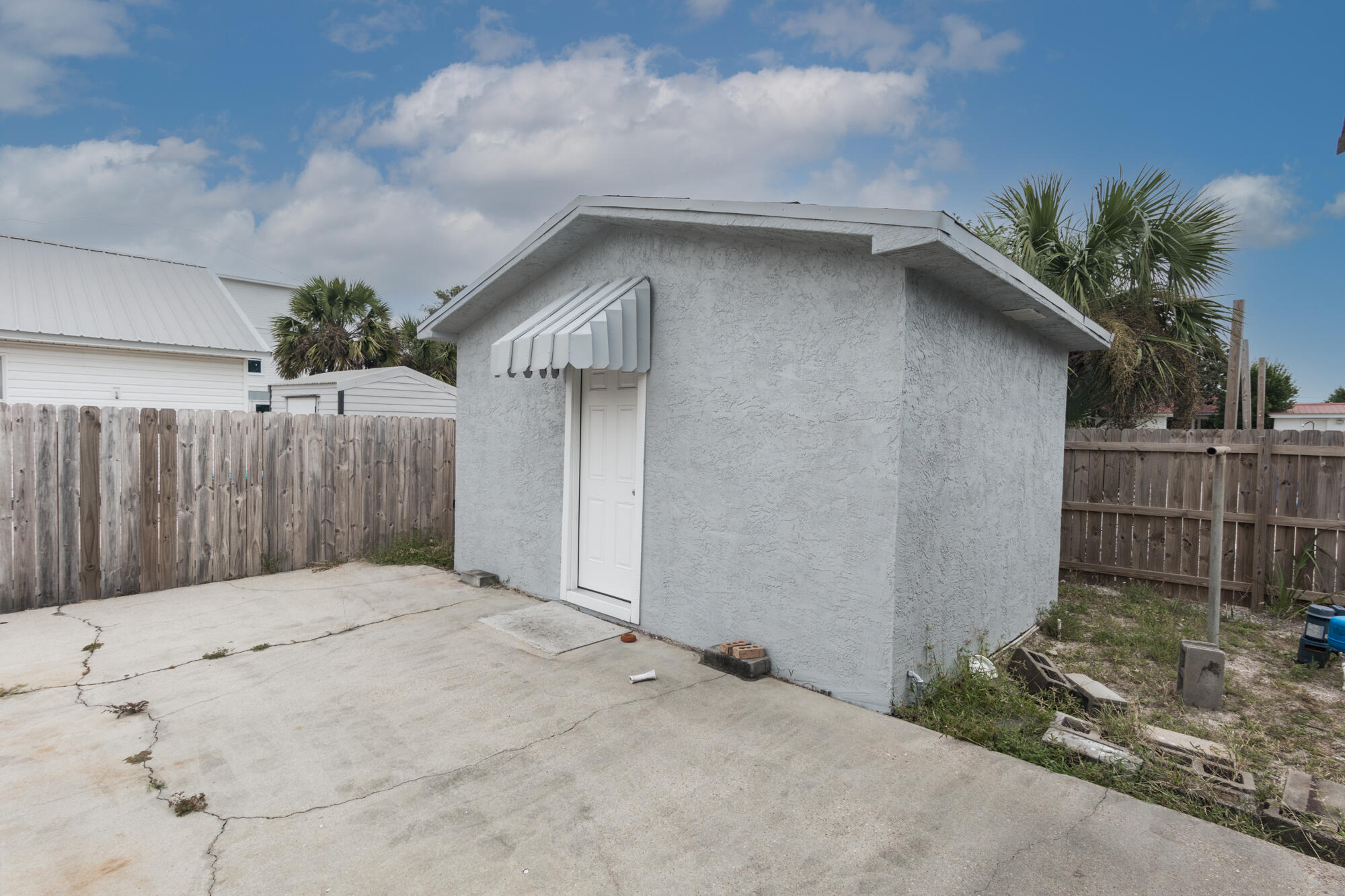 BID-A-WEE S/D - Residential