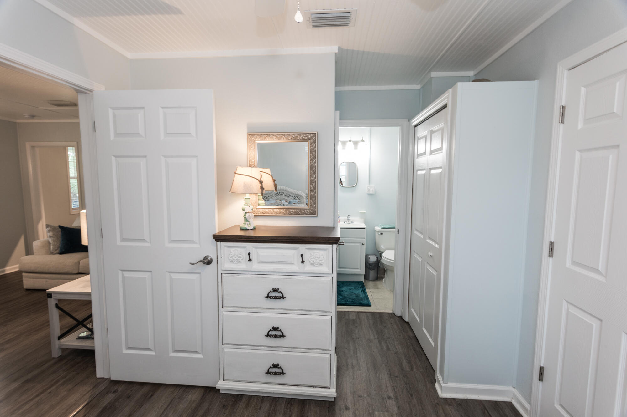 BID-A-WEE S/D - Residential