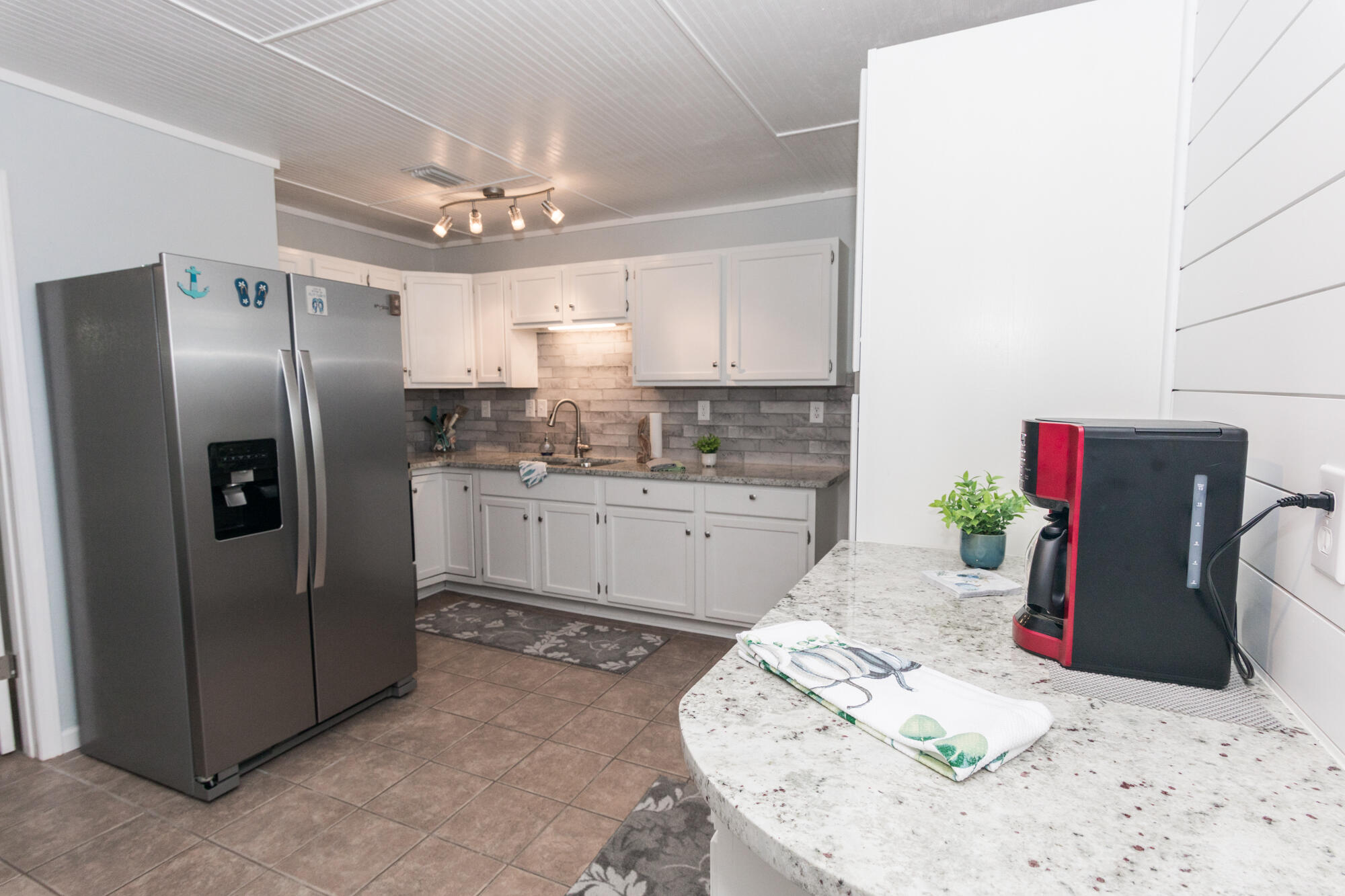 BID-A-WEE S/D - Residential