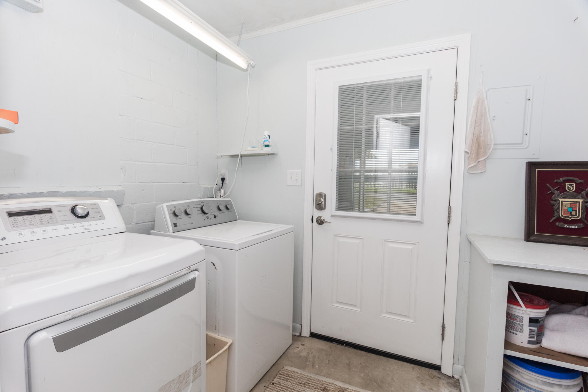 BID-A-WEE S/D - Residential