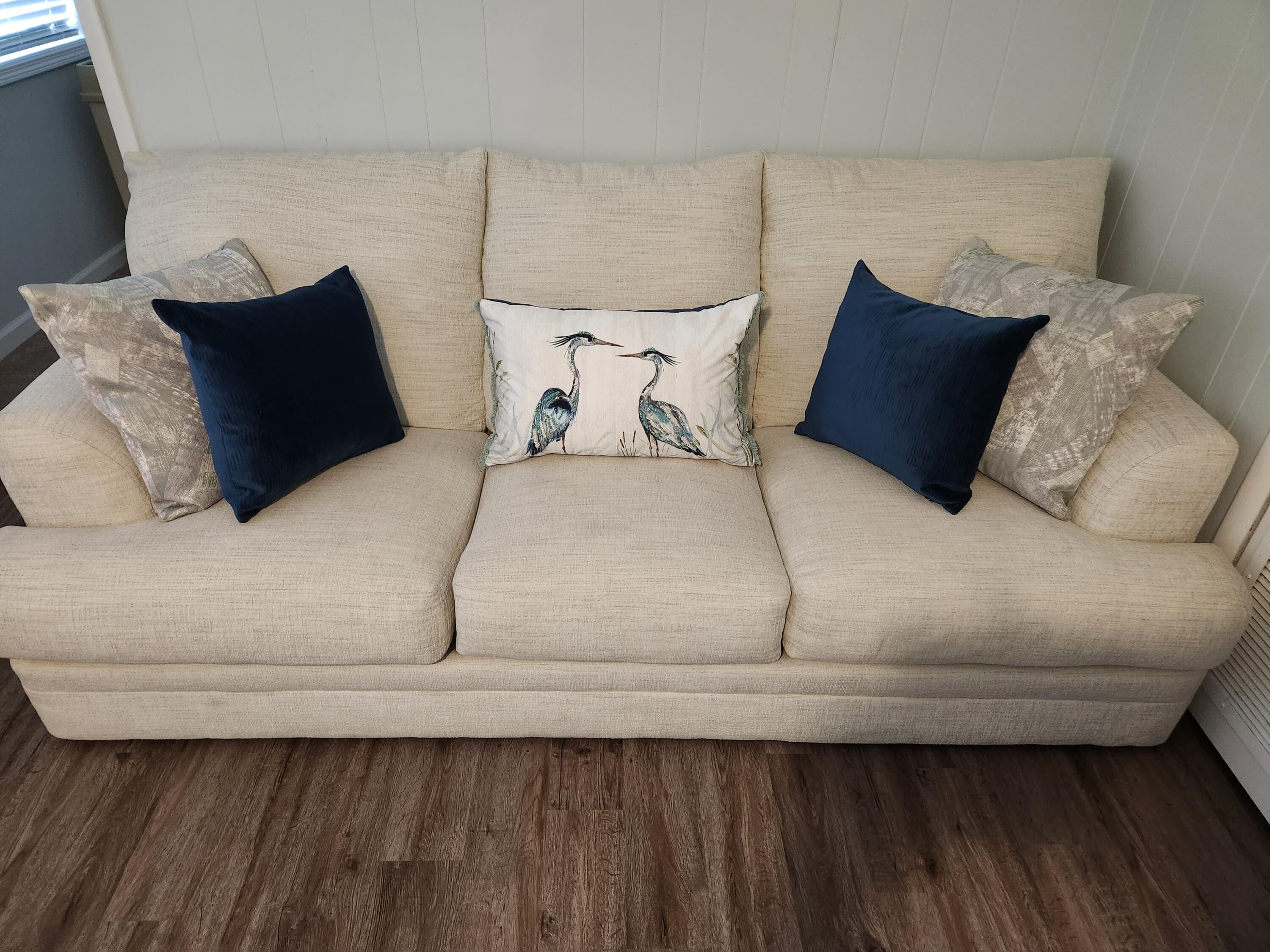 BID-A-WEE S/D - Residential