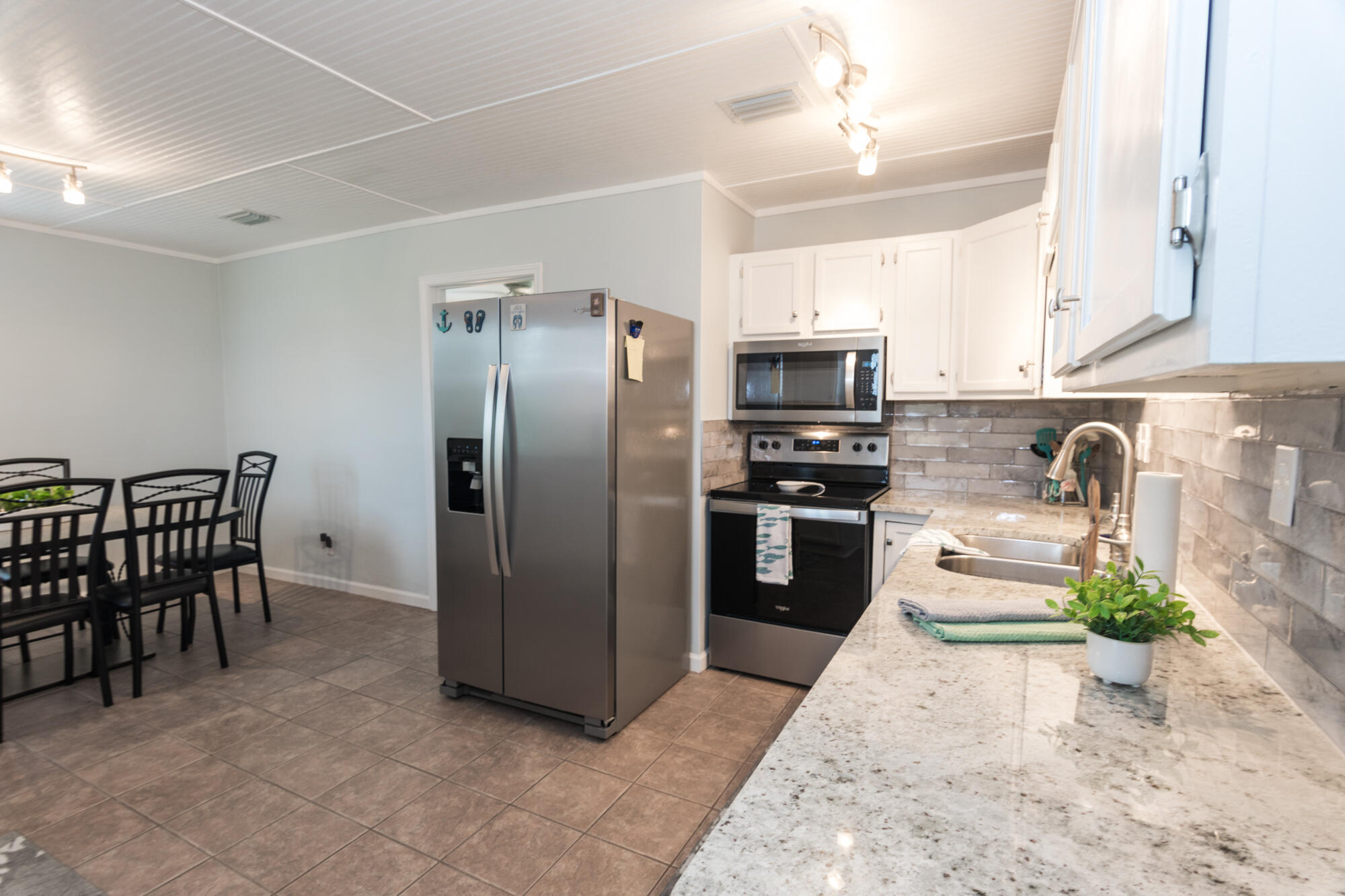 BID-A-WEE S/D - Residential