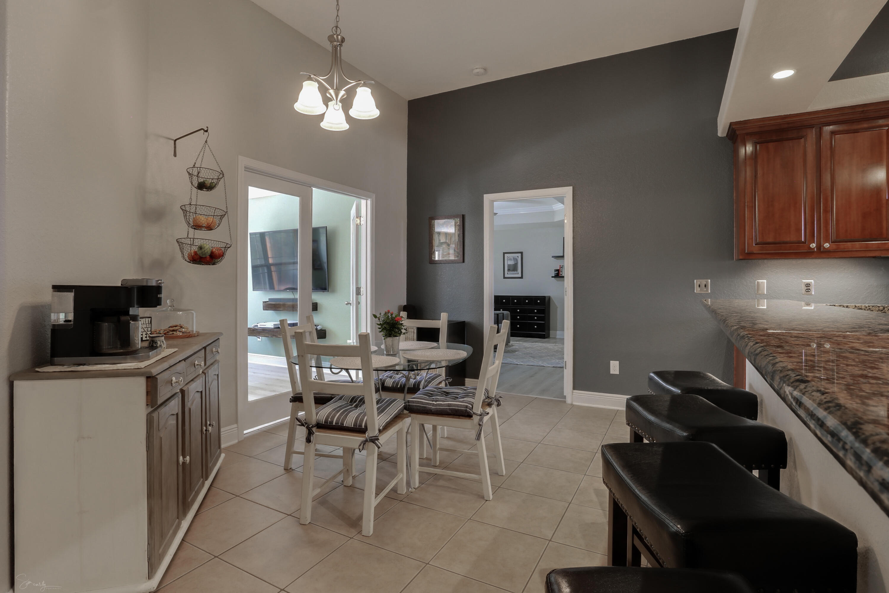 FOX VALLEY - Residential