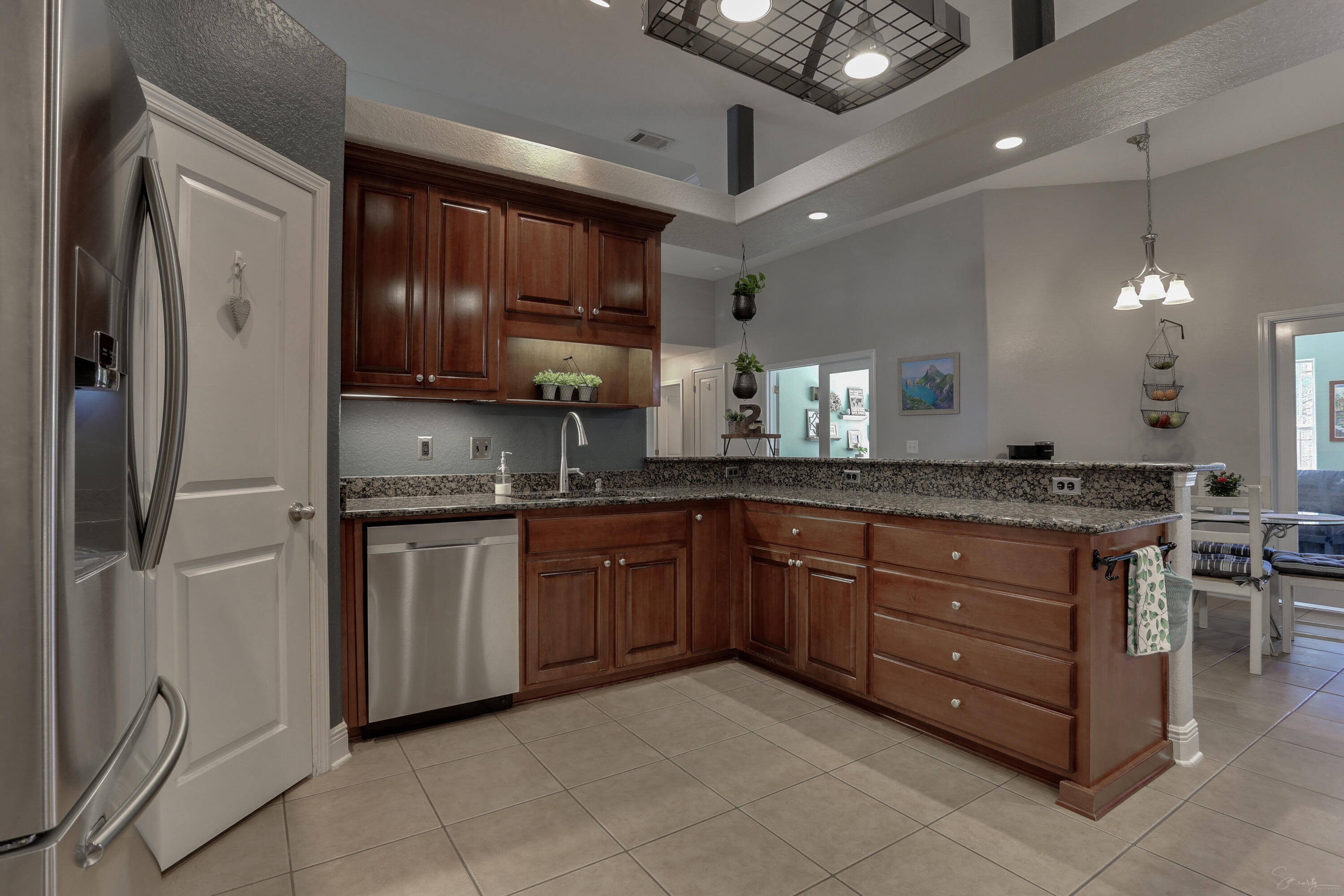 FOX VALLEY - Residential