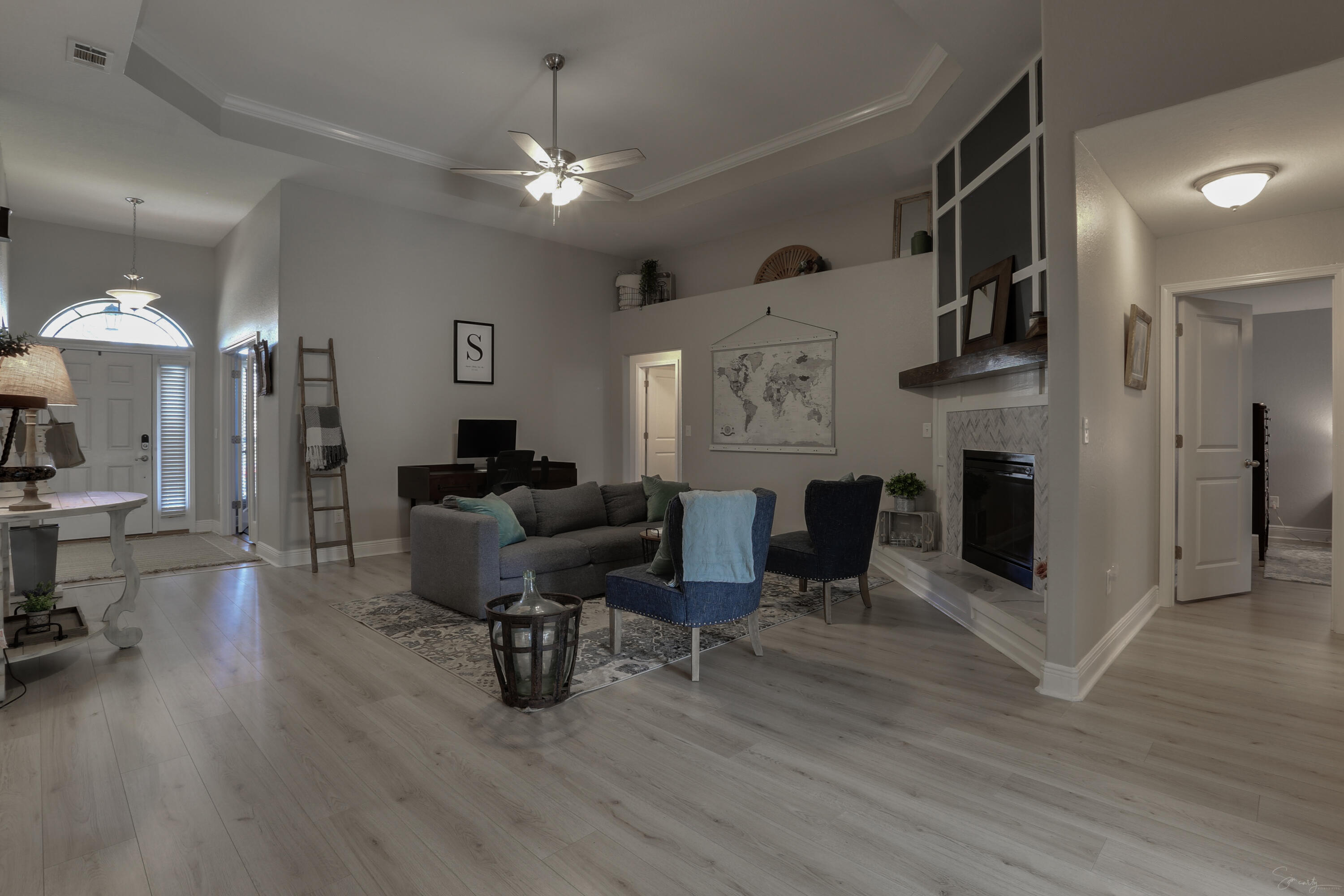 FOX VALLEY - Residential