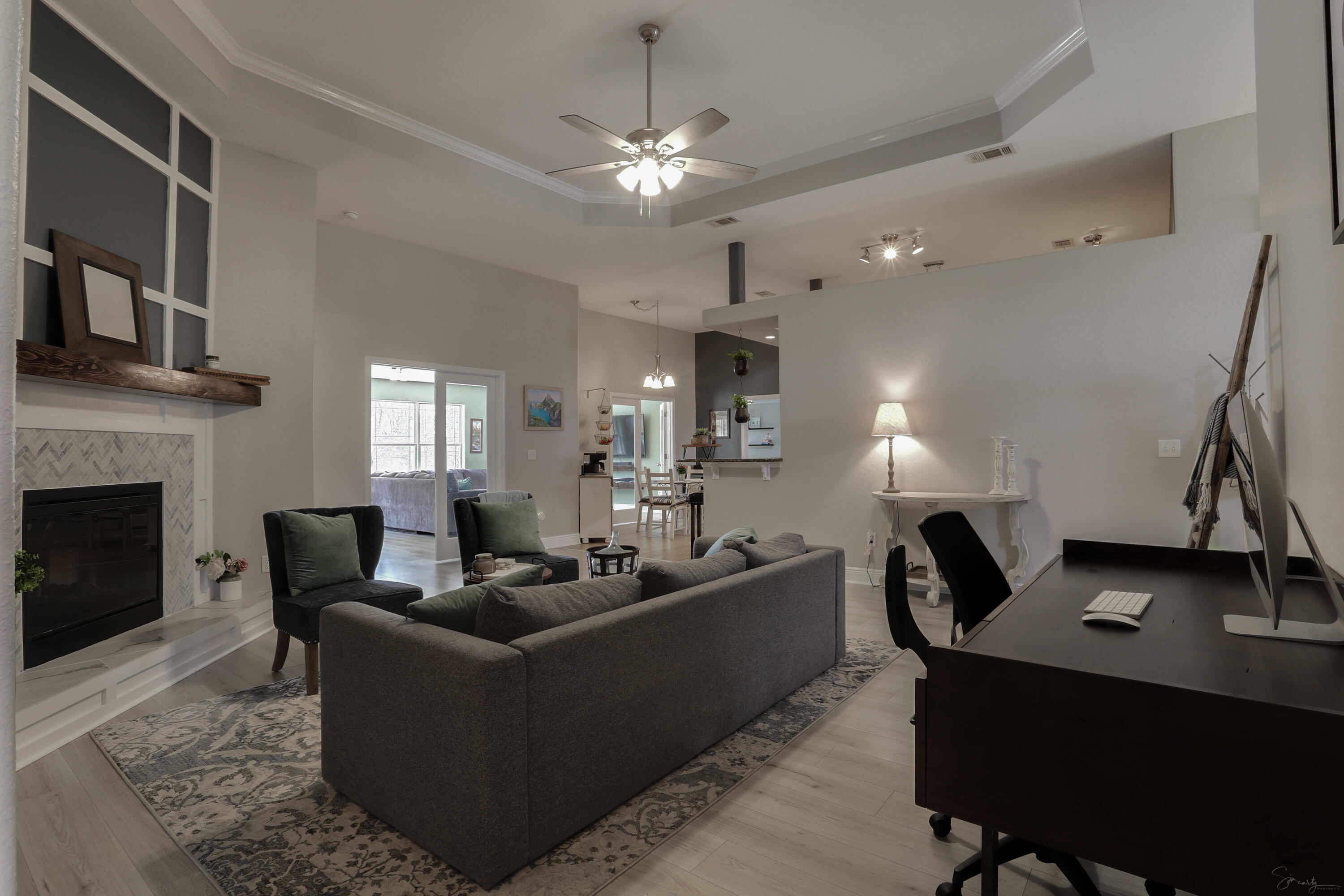FOX VALLEY - Residential