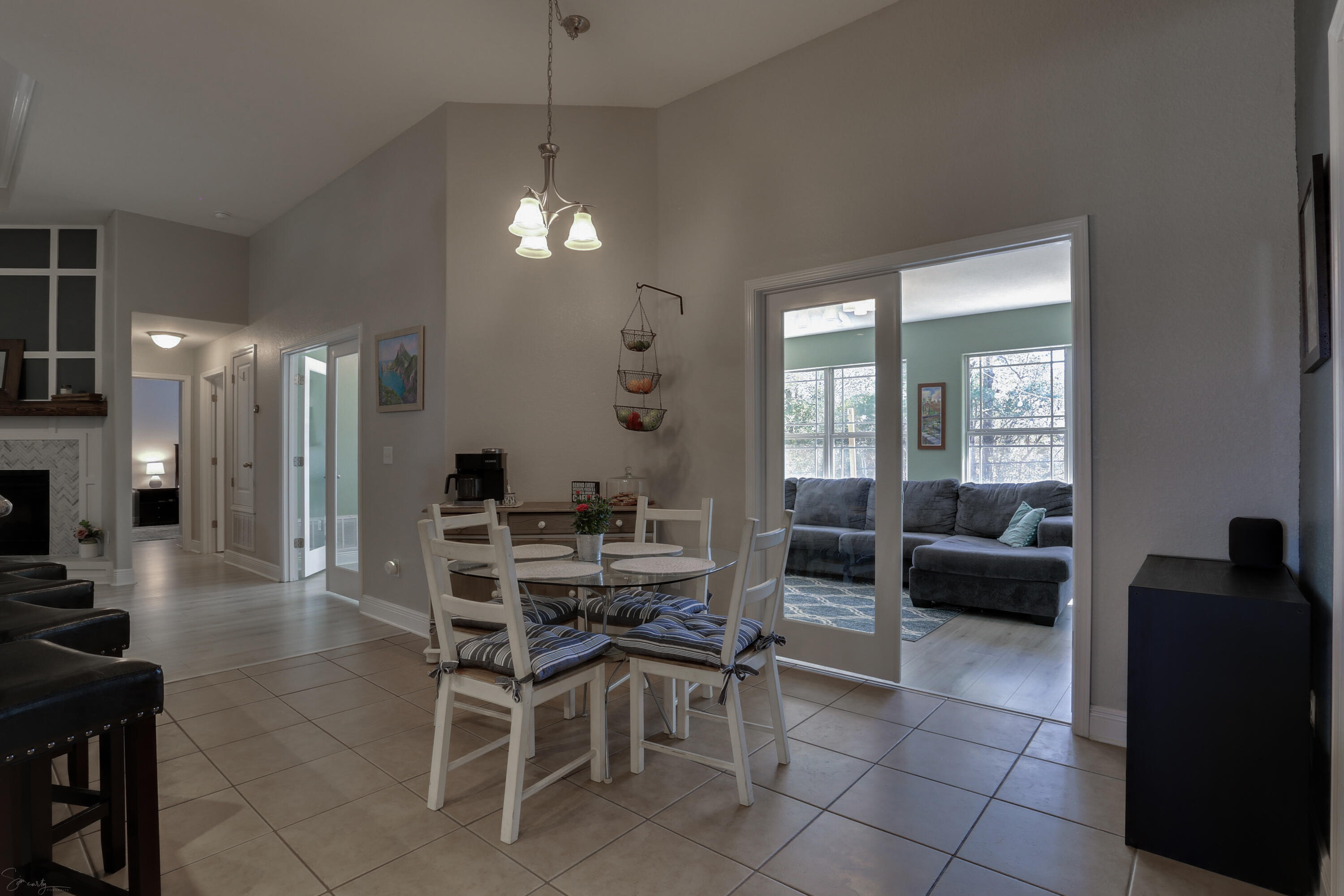 FOX VALLEY - Residential